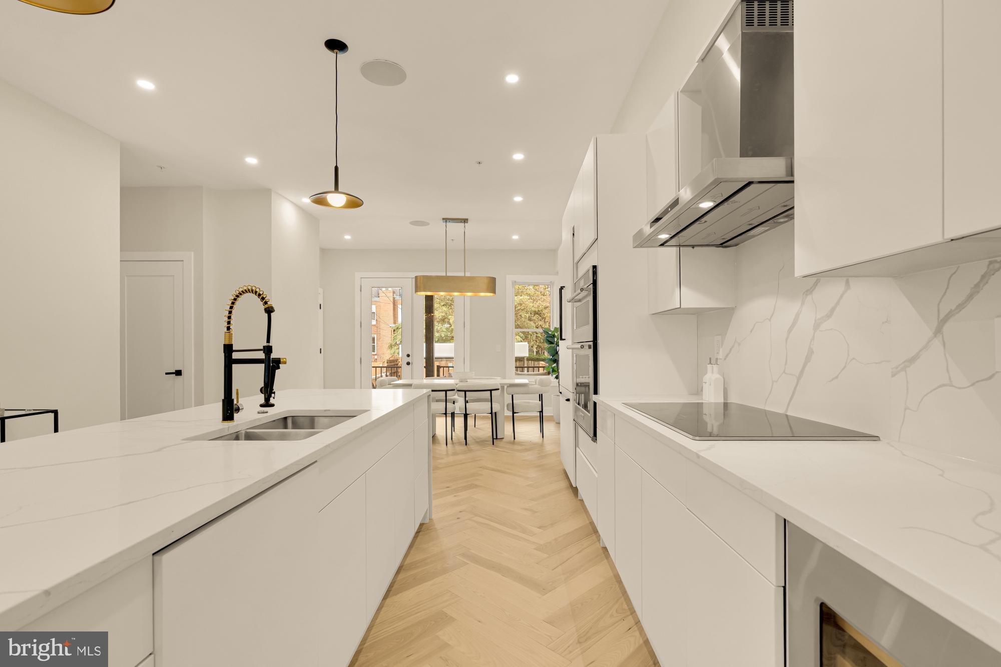 Real estate listing preview #18