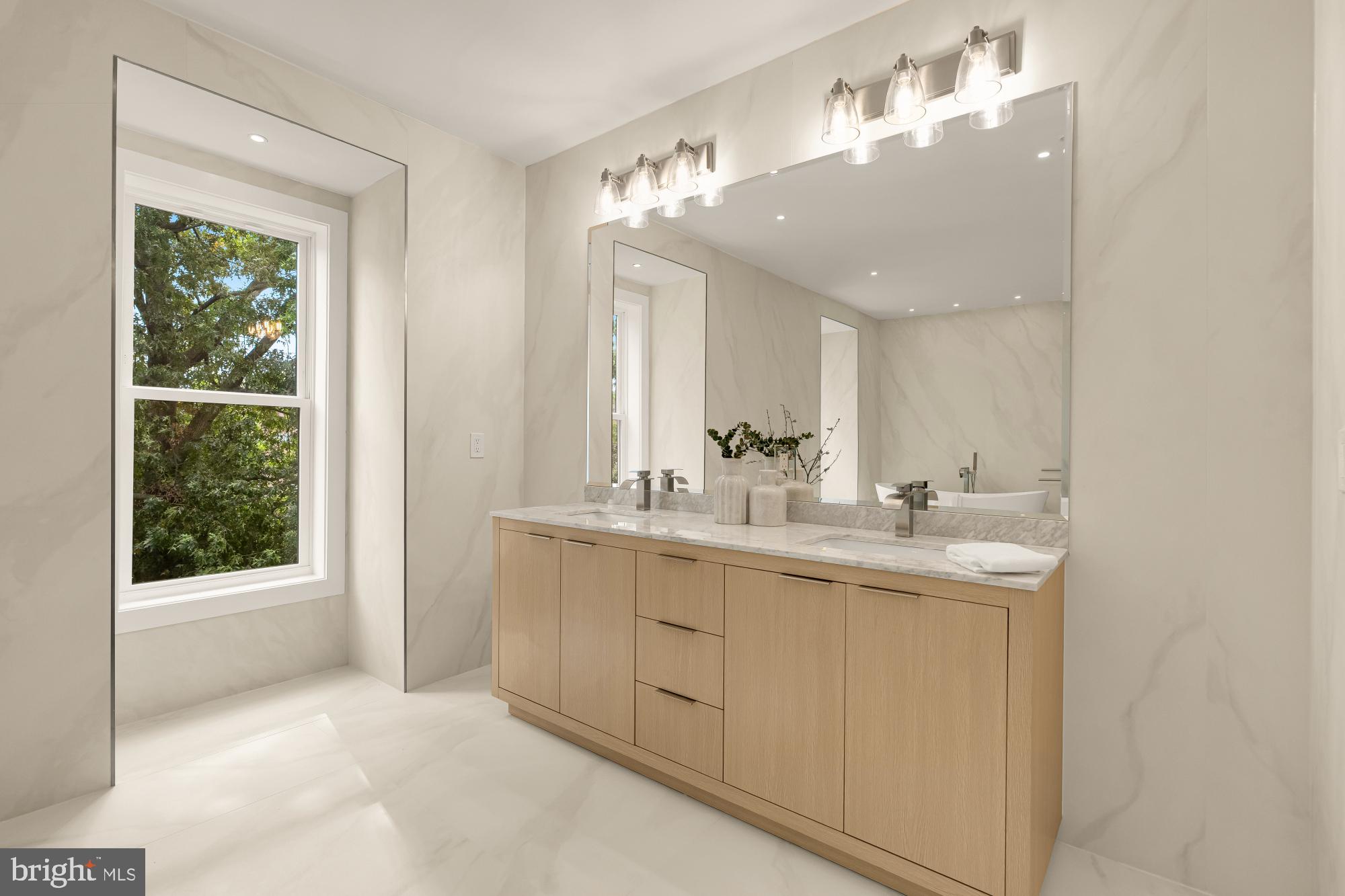 Real estate listing preview #31