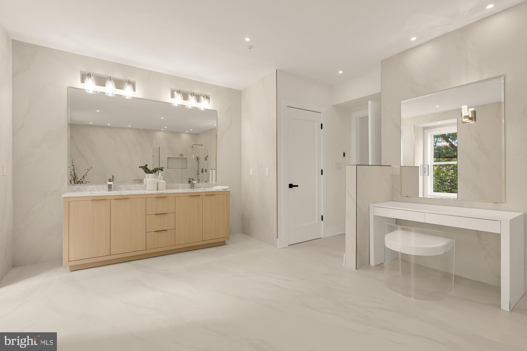 Real estate listing preview #35