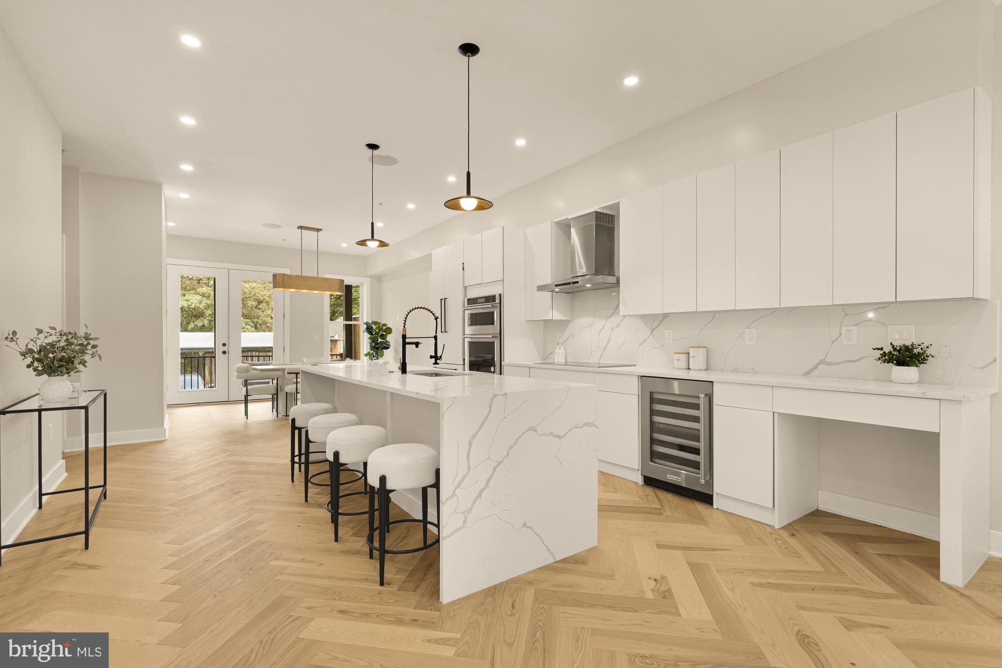 Real estate listing preview #11