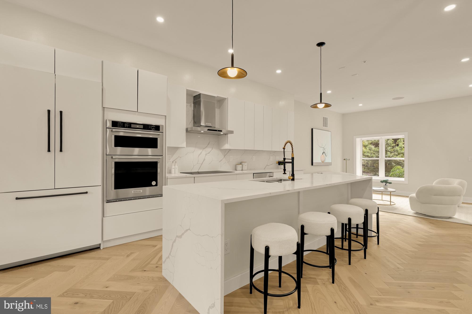 Real estate listing preview #14