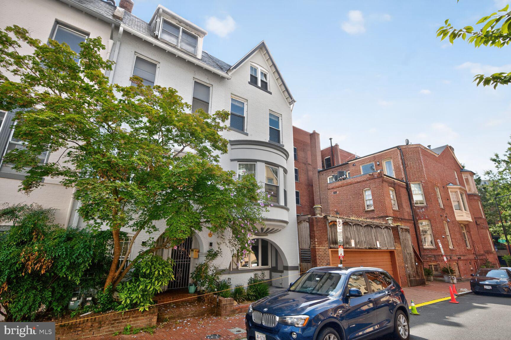 Real estate listing preview #2