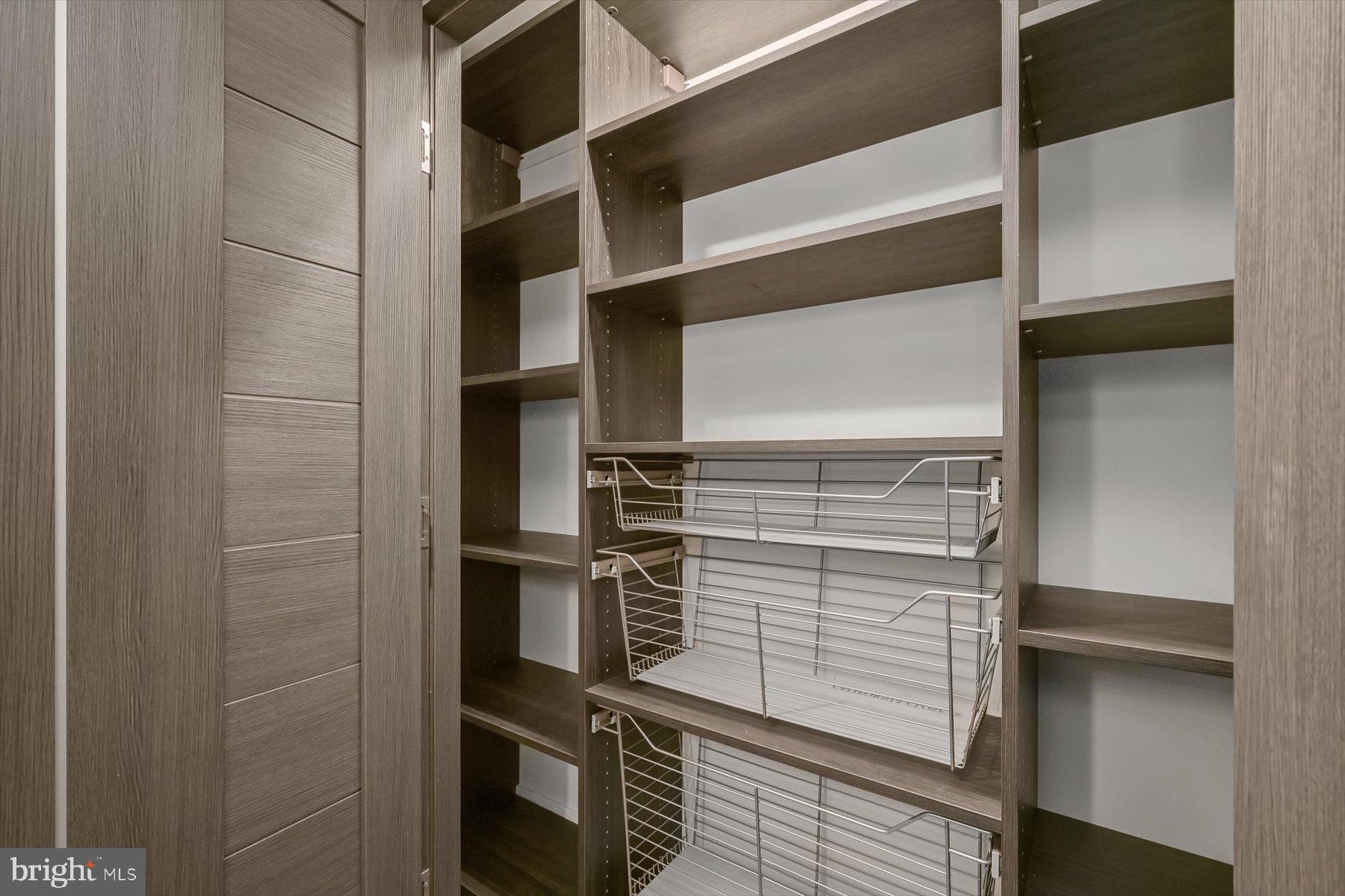 Real estate listing preview #16