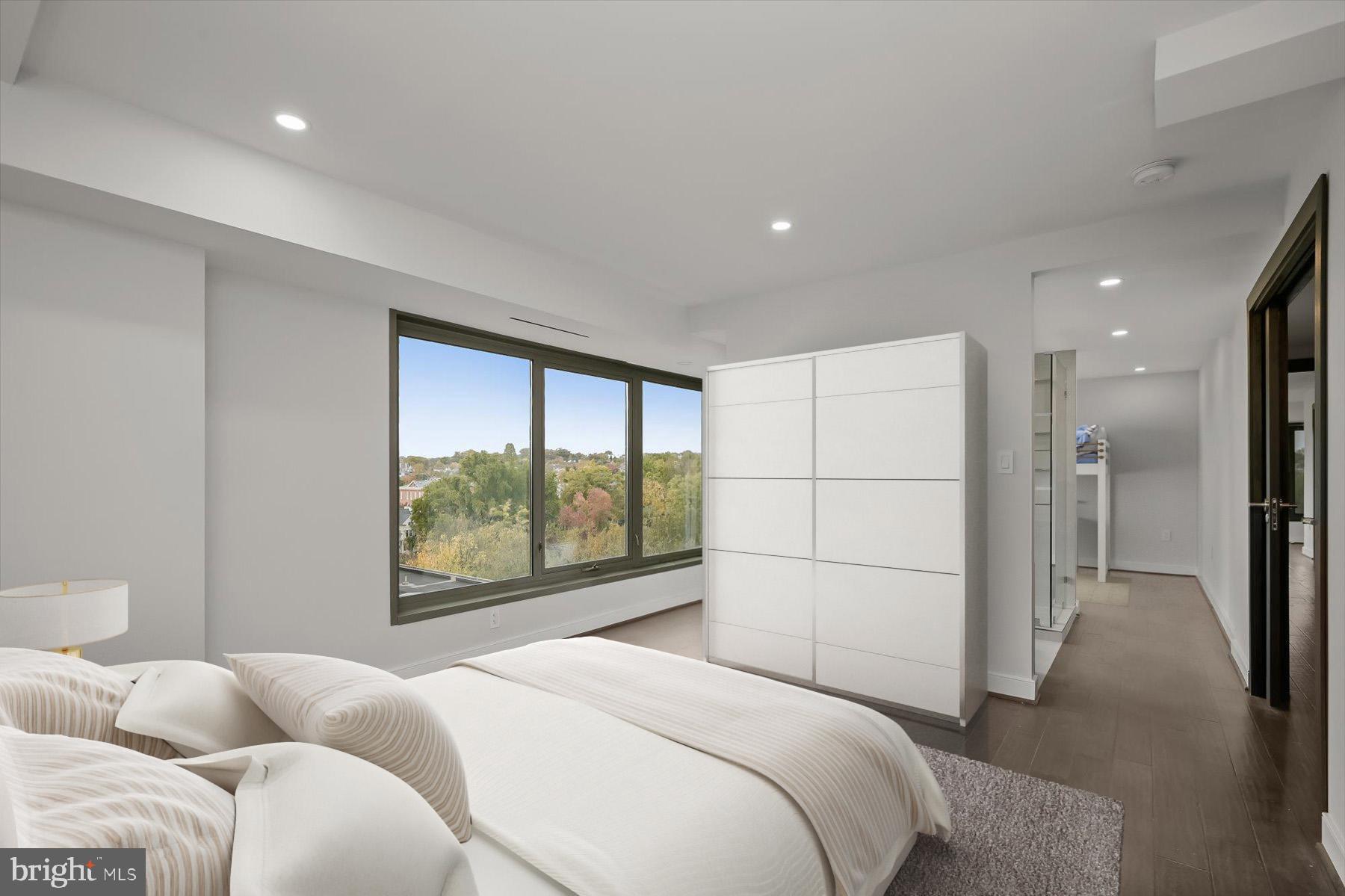 Real estate listing preview #17