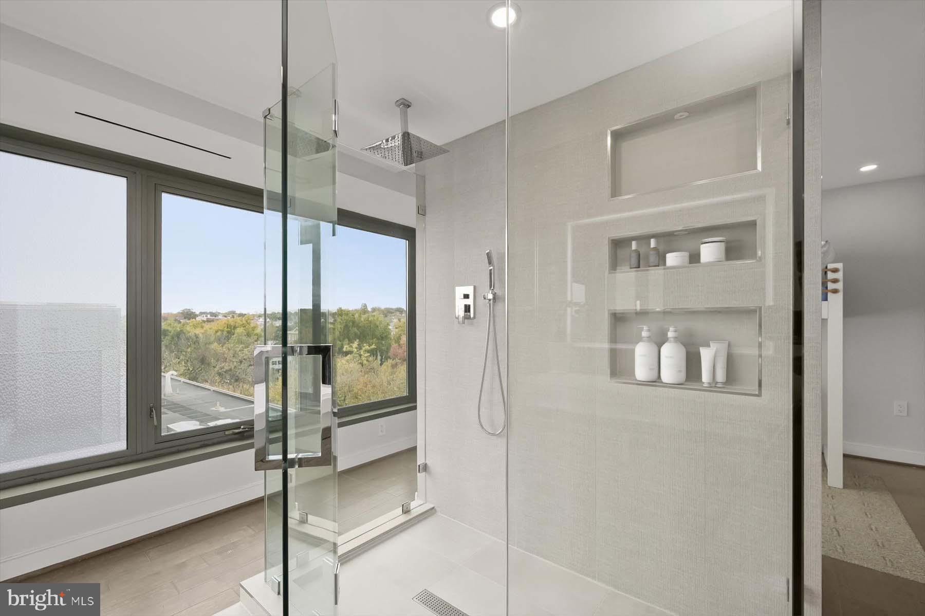 Real estate listing preview #21