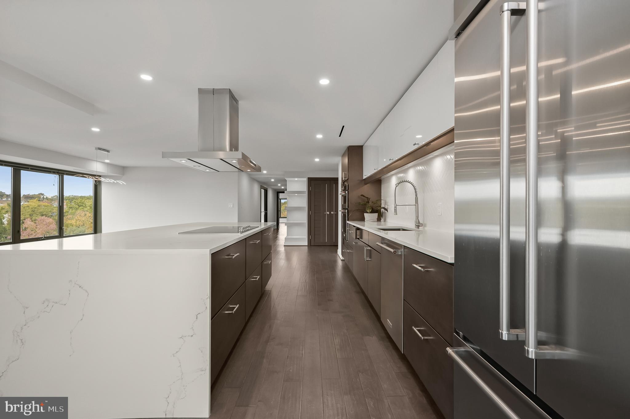 Real estate listing preview #8