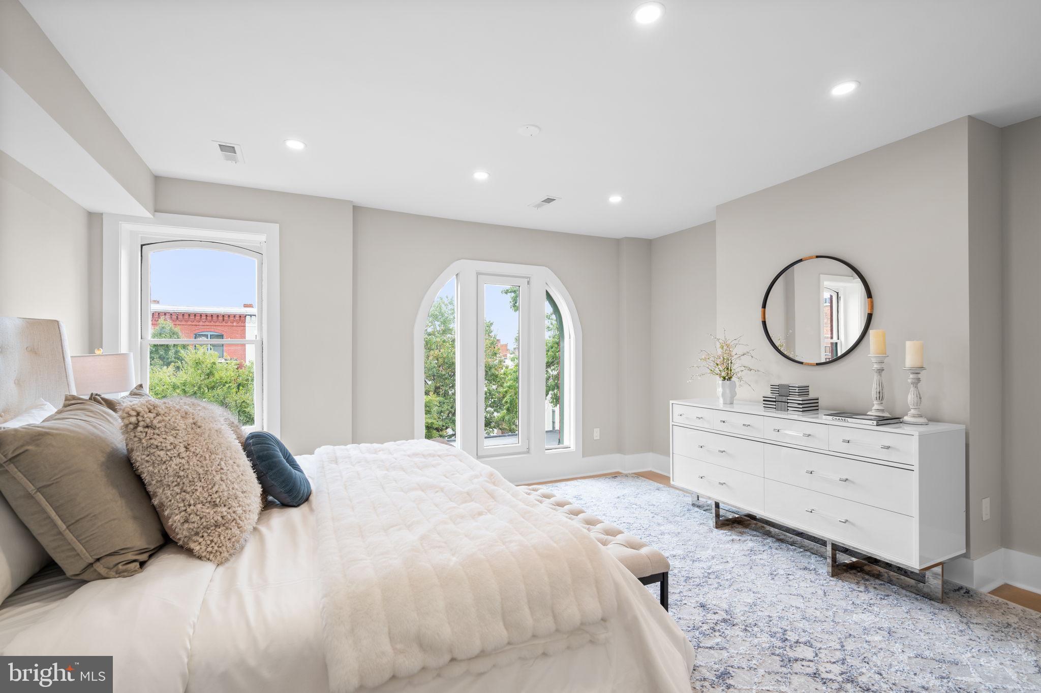 Real estate listing preview #25