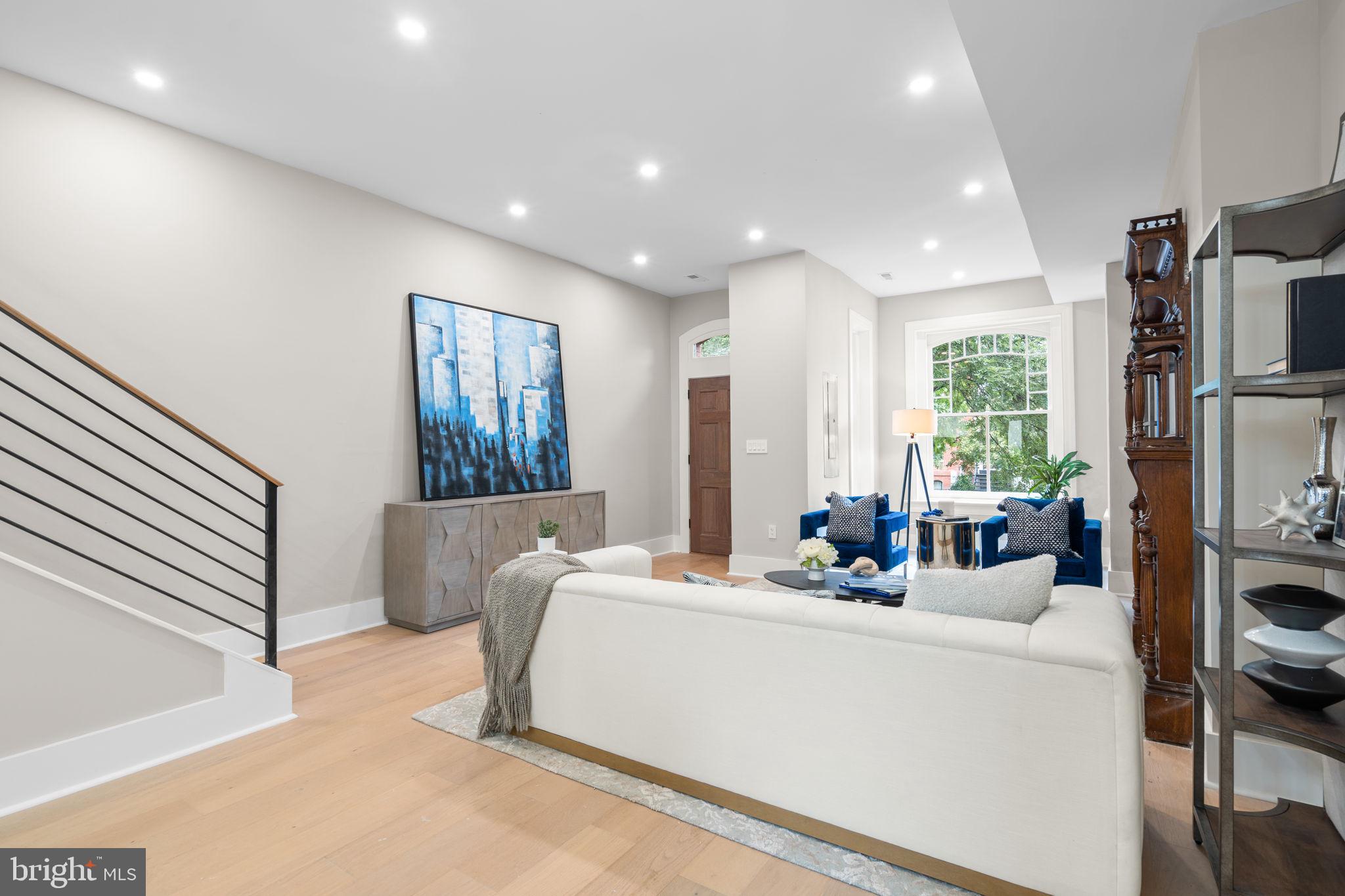 Real estate listing preview #4