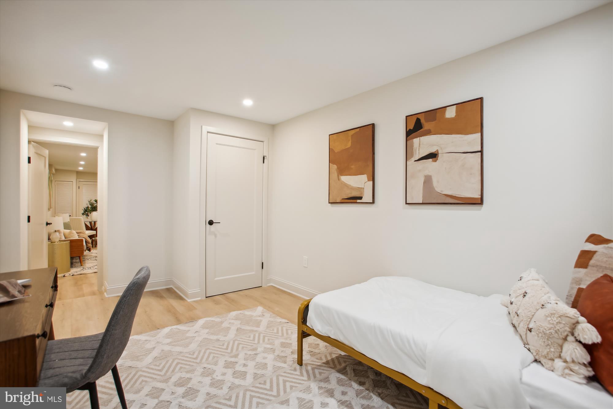 Real estate listing preview #19