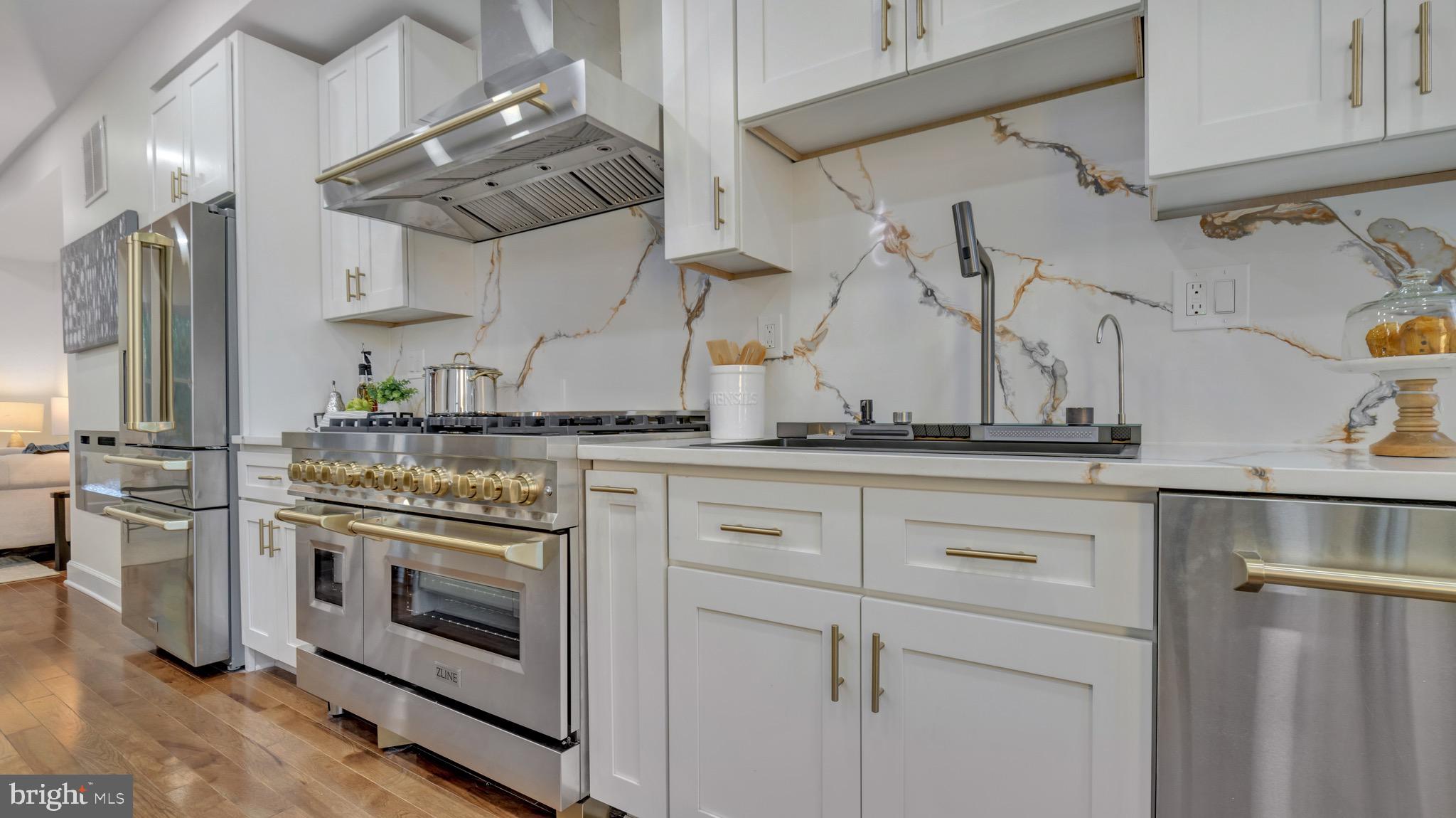 Real estate listing preview #18