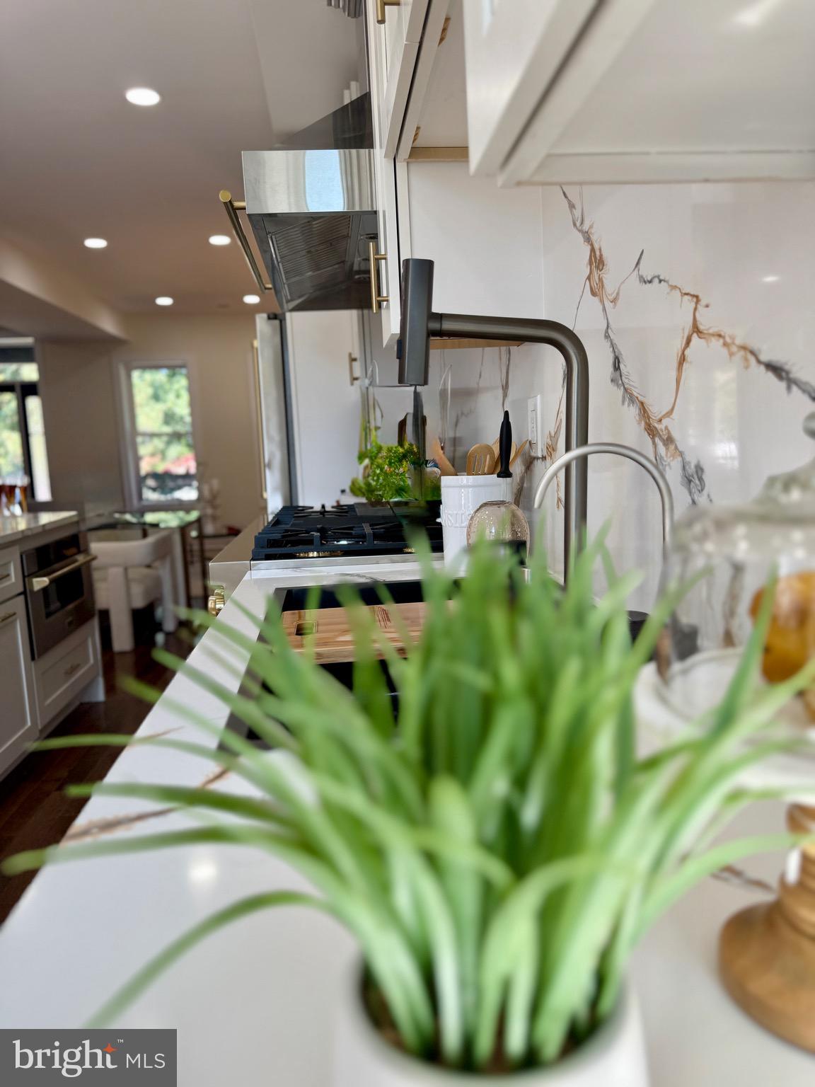 Real estate listing preview #25