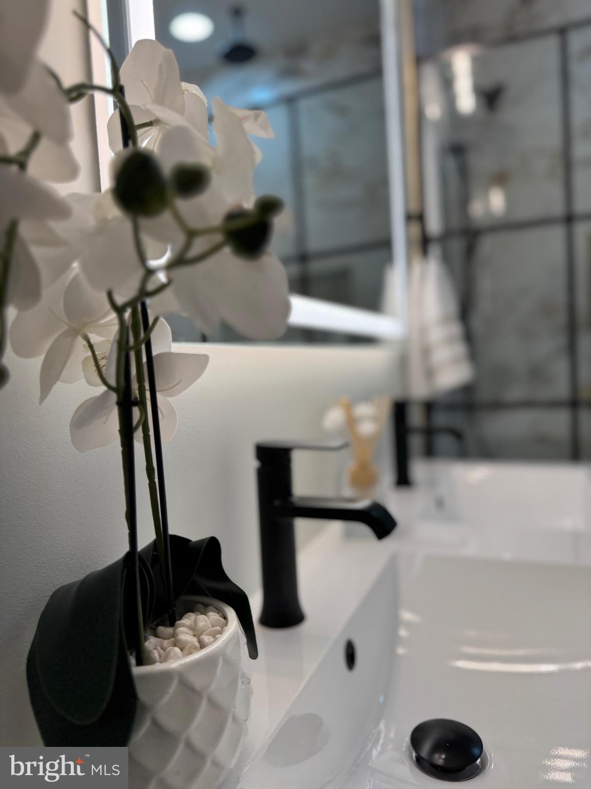 Real estate listing preview #5