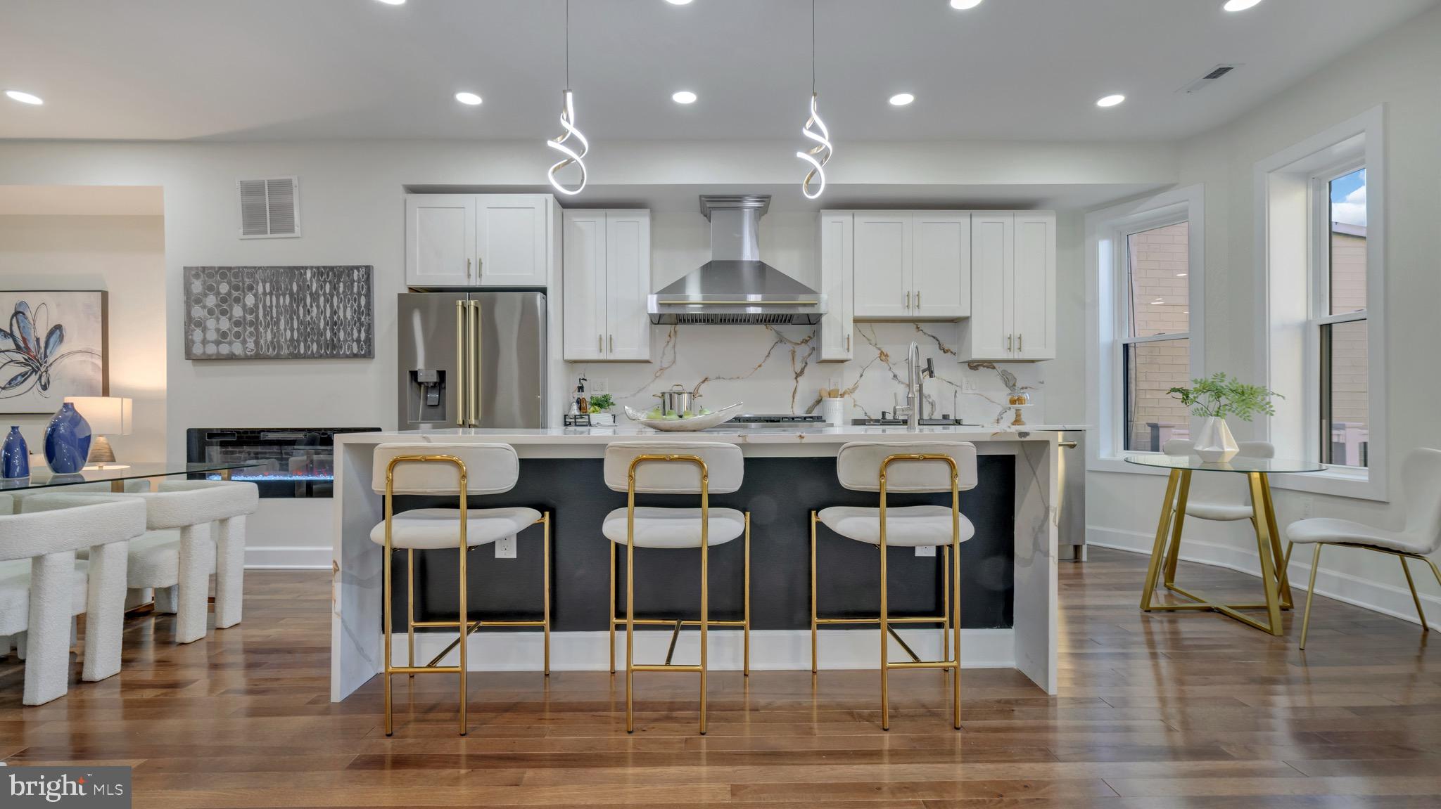 Real estate listing preview #4