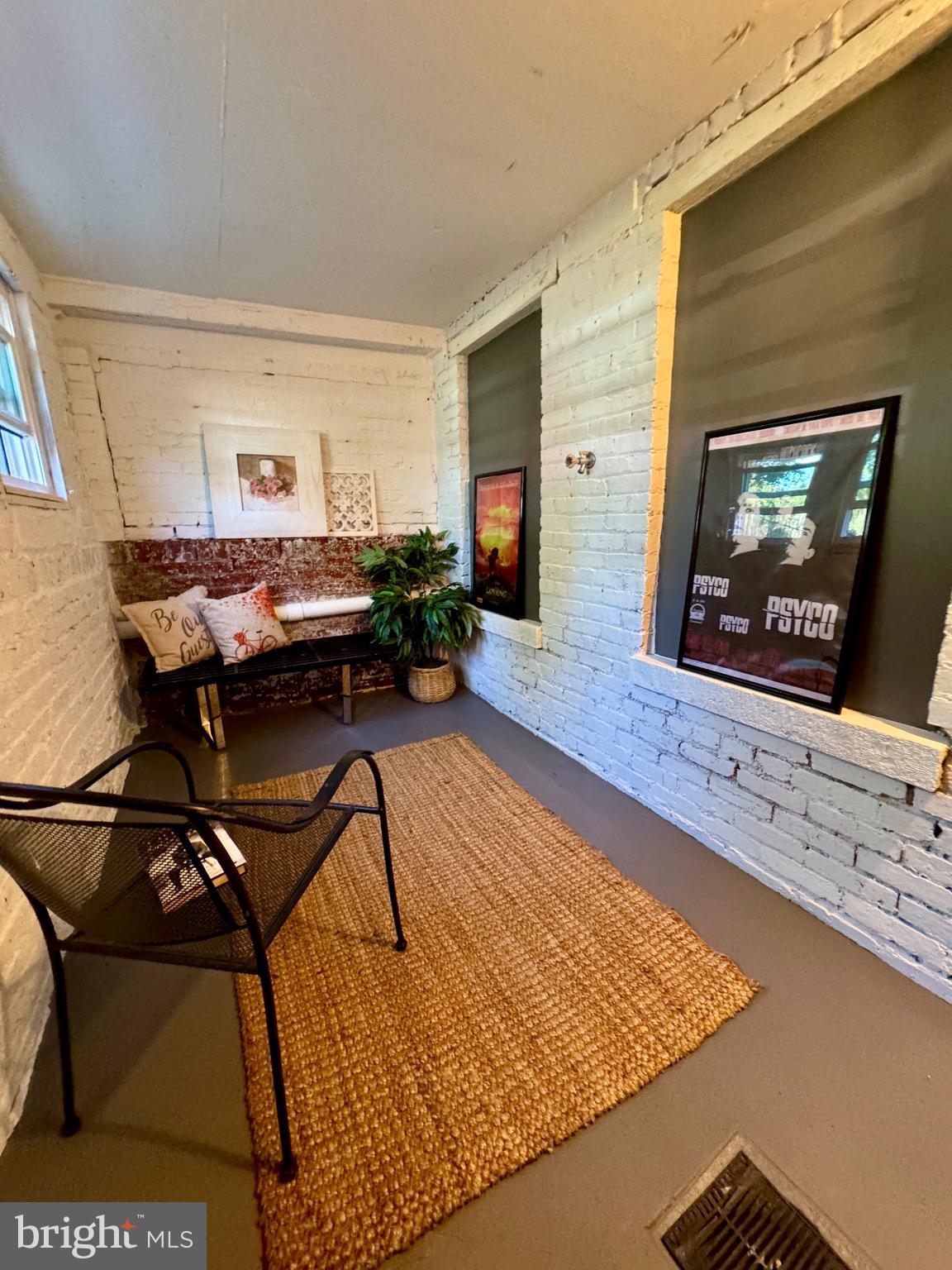Real estate listing preview #77