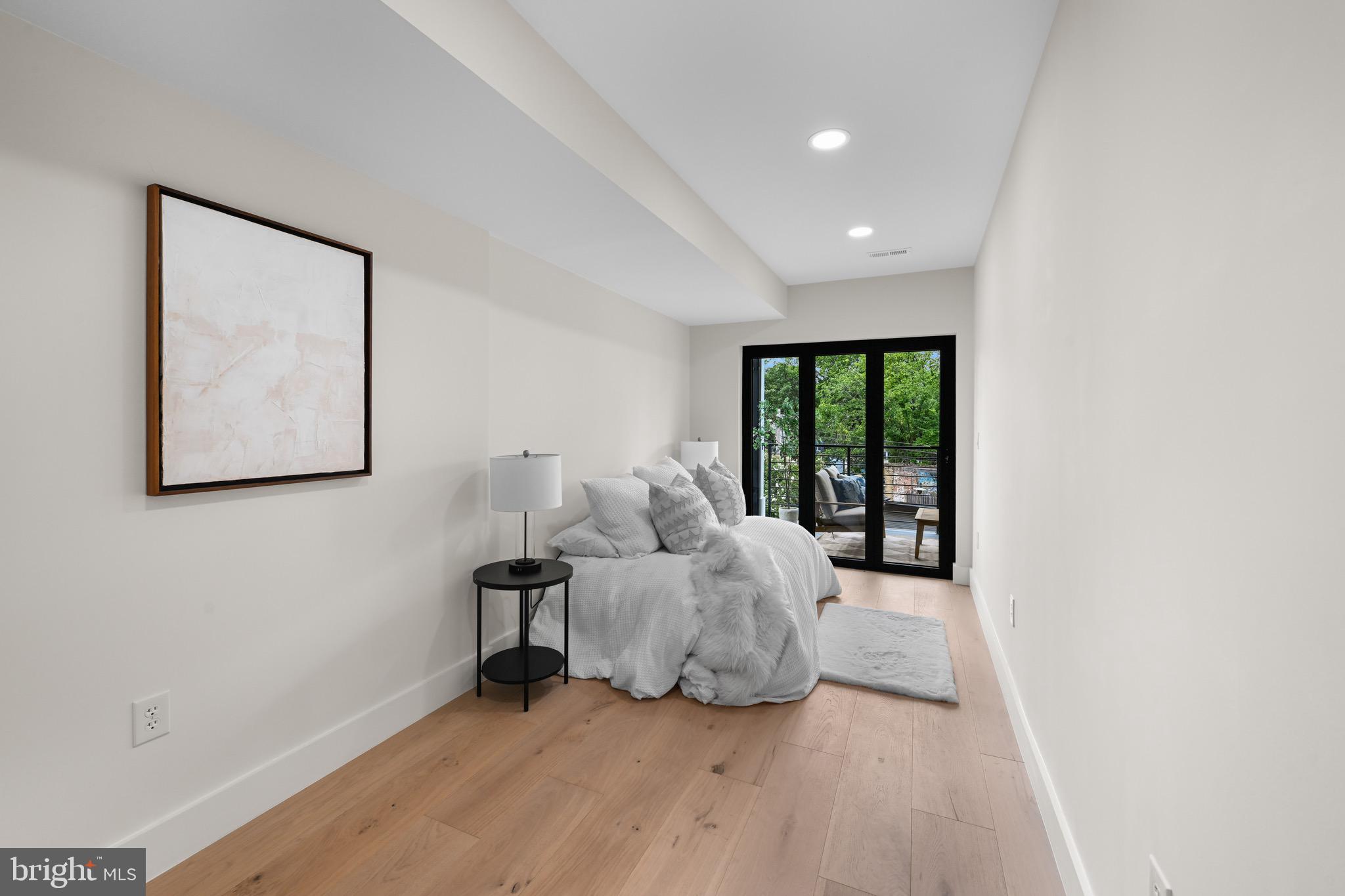 Real estate listing preview #25