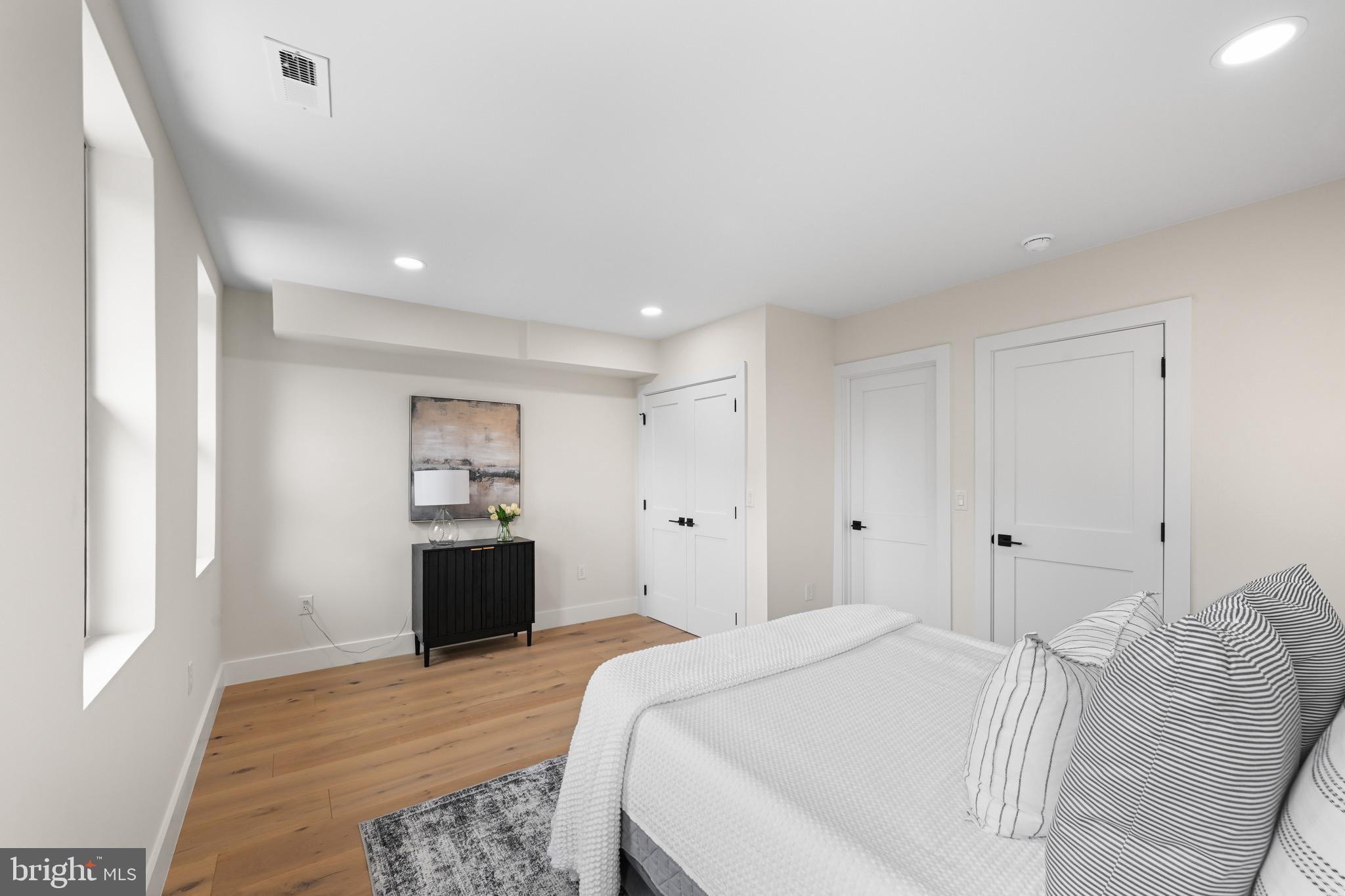 Real estate listing preview #20