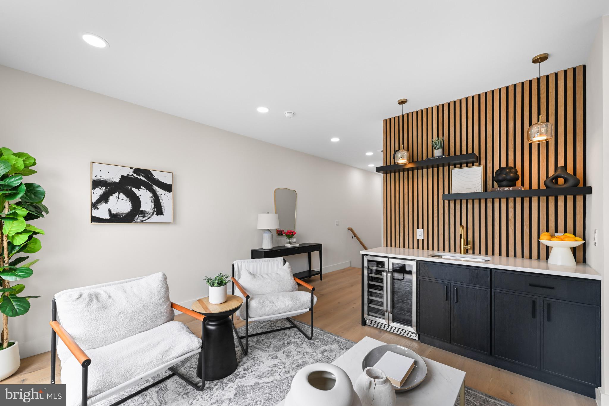 Real estate listing preview #35