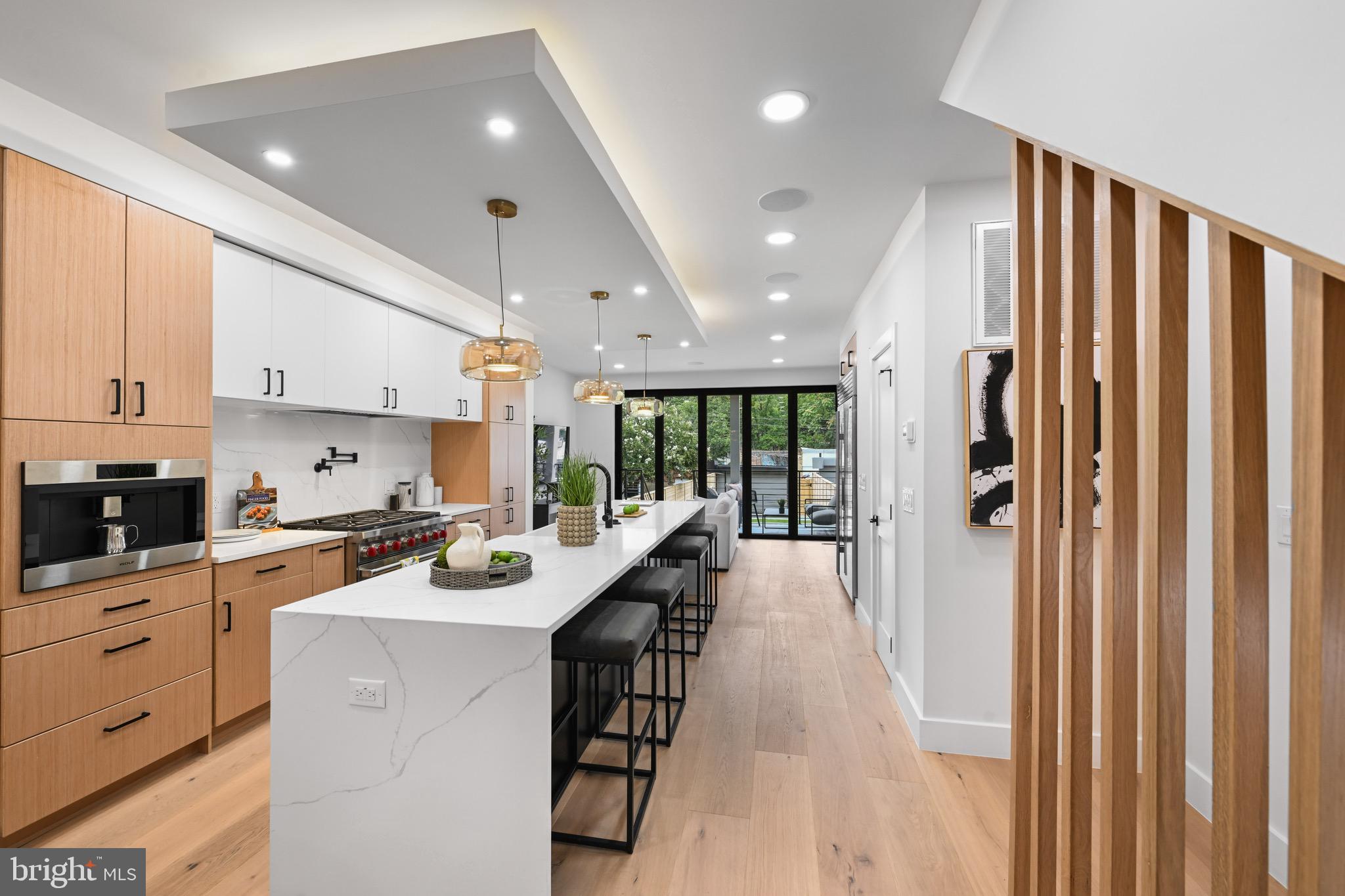 Real estate listing preview #8