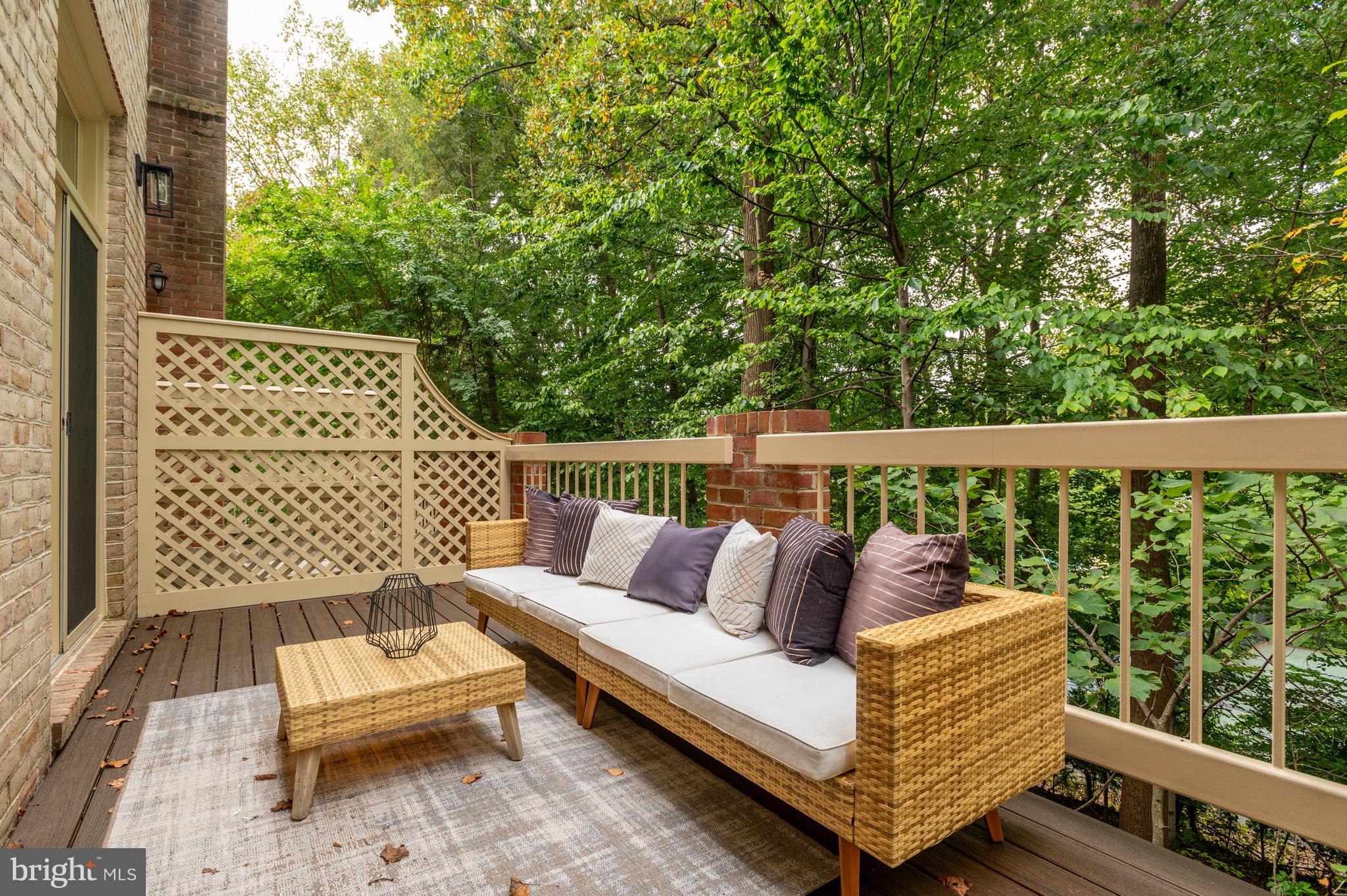 Real estate listing preview #11