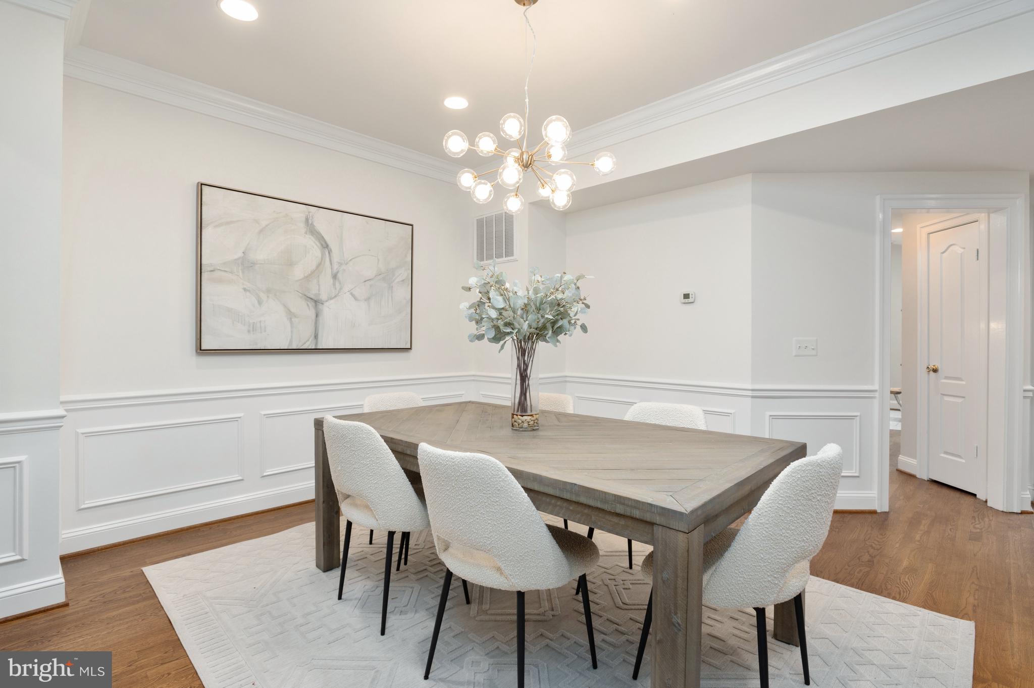 Real estate listing preview #6