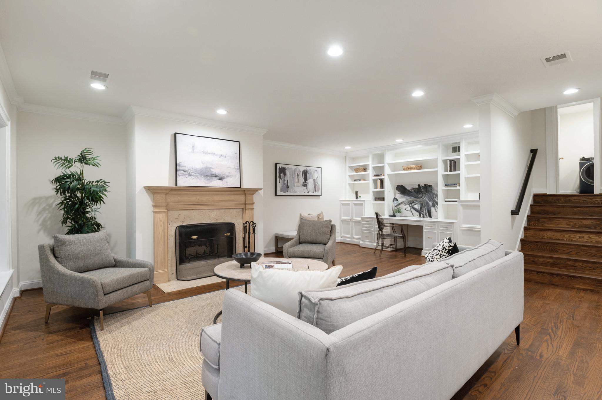 Real estate listing preview #25