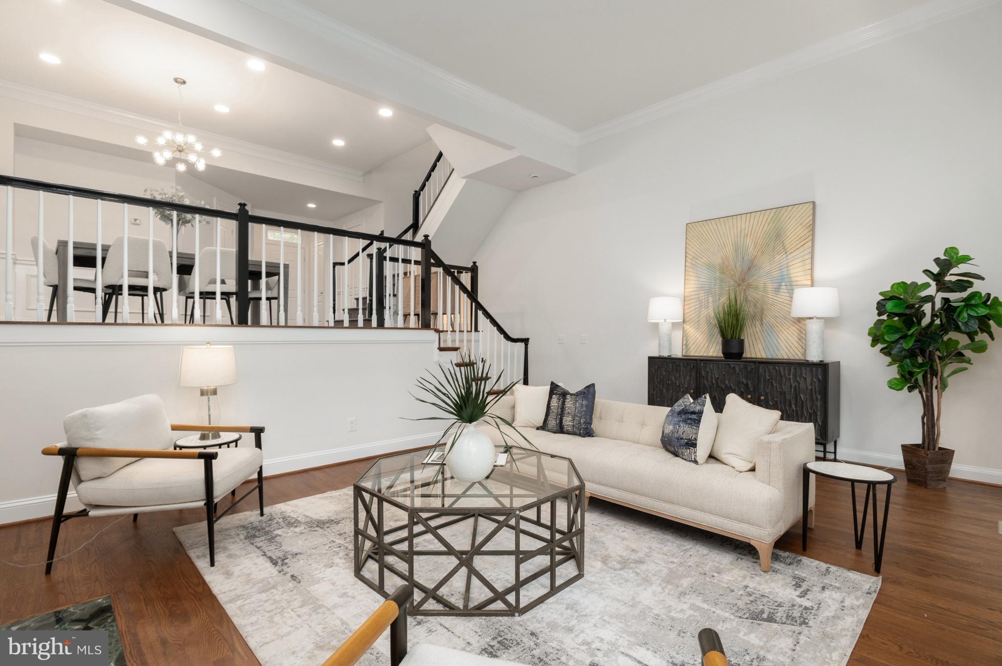 Real estate listing preview #9