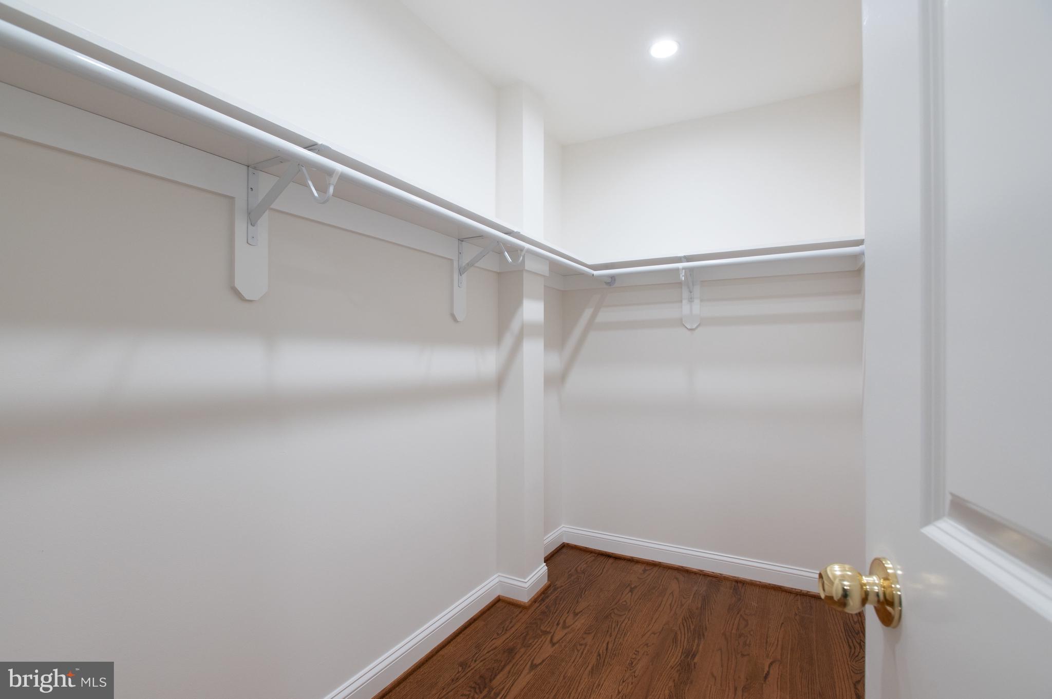 Real estate listing preview #19