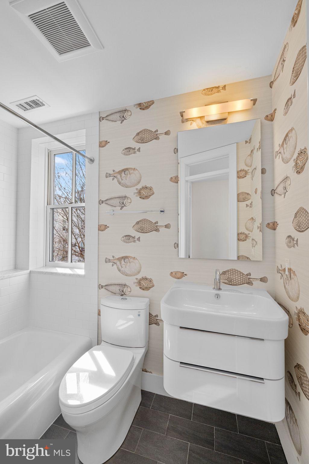 Real estate listing preview #14