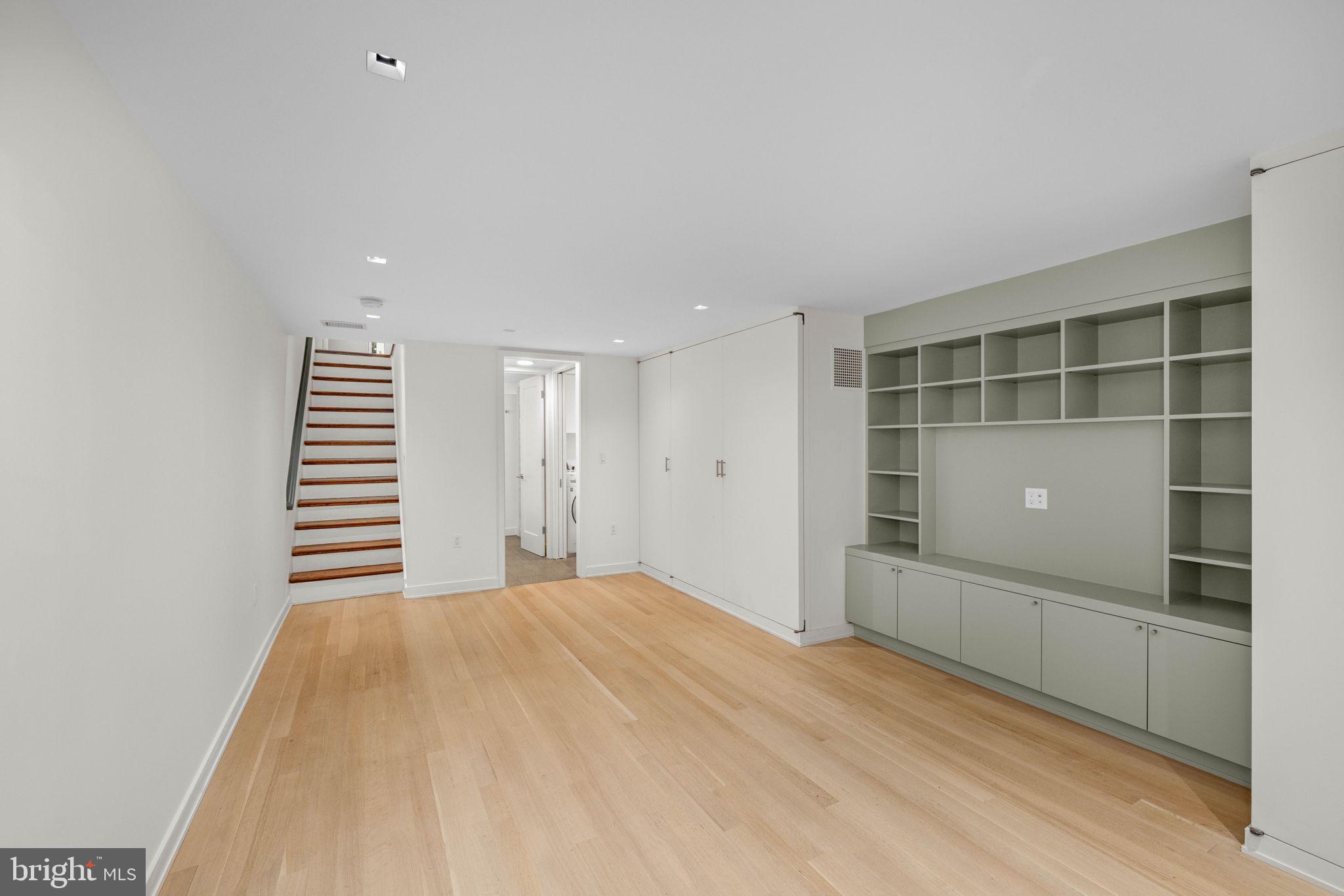 Real estate listing preview #15