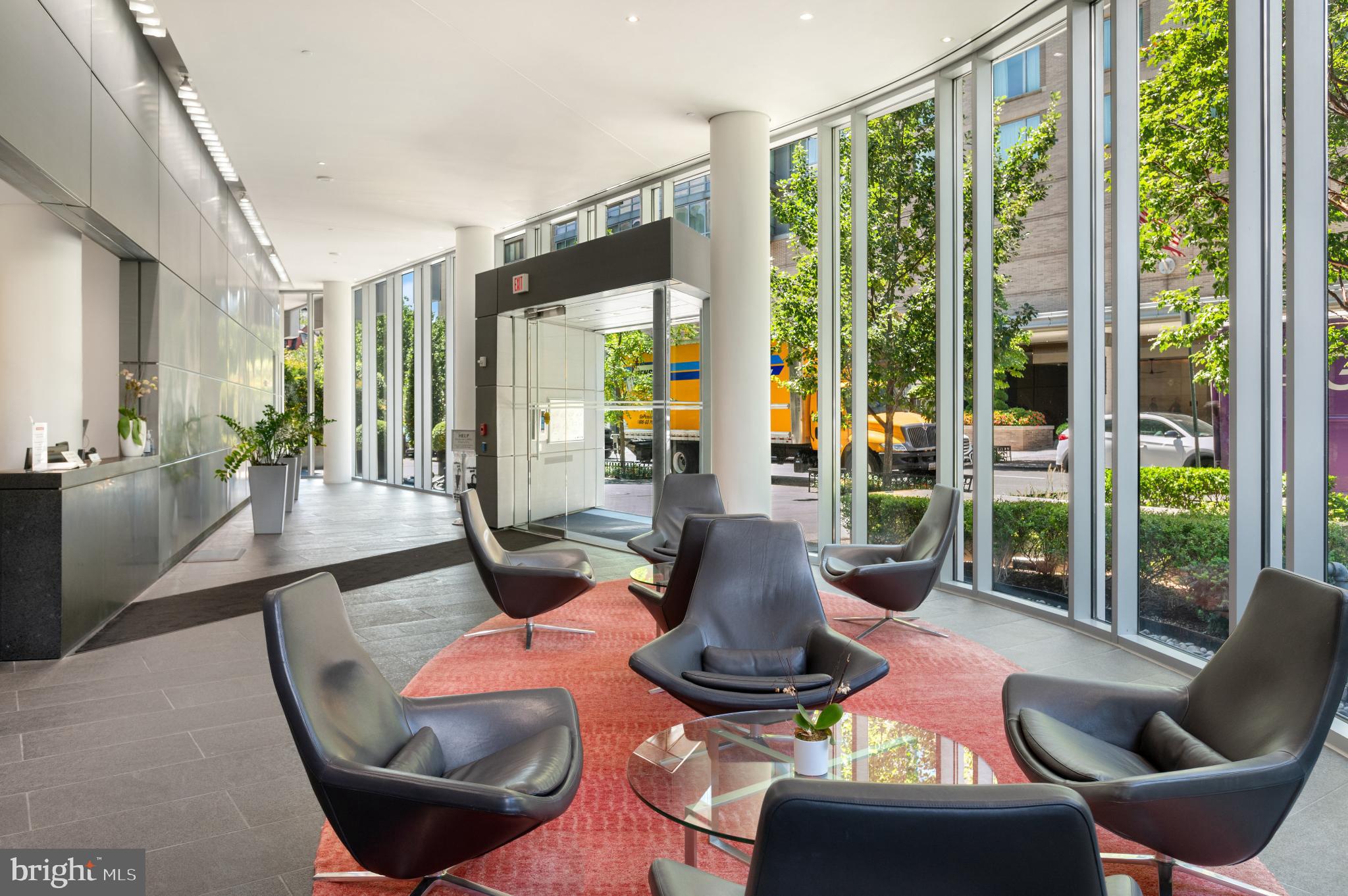 Real estate listing preview #18