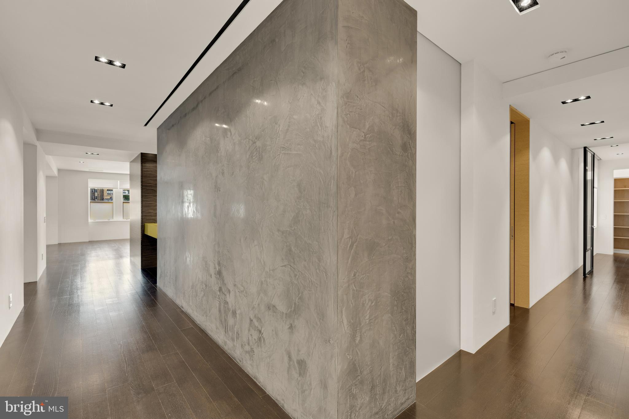 Real estate listing preview #5