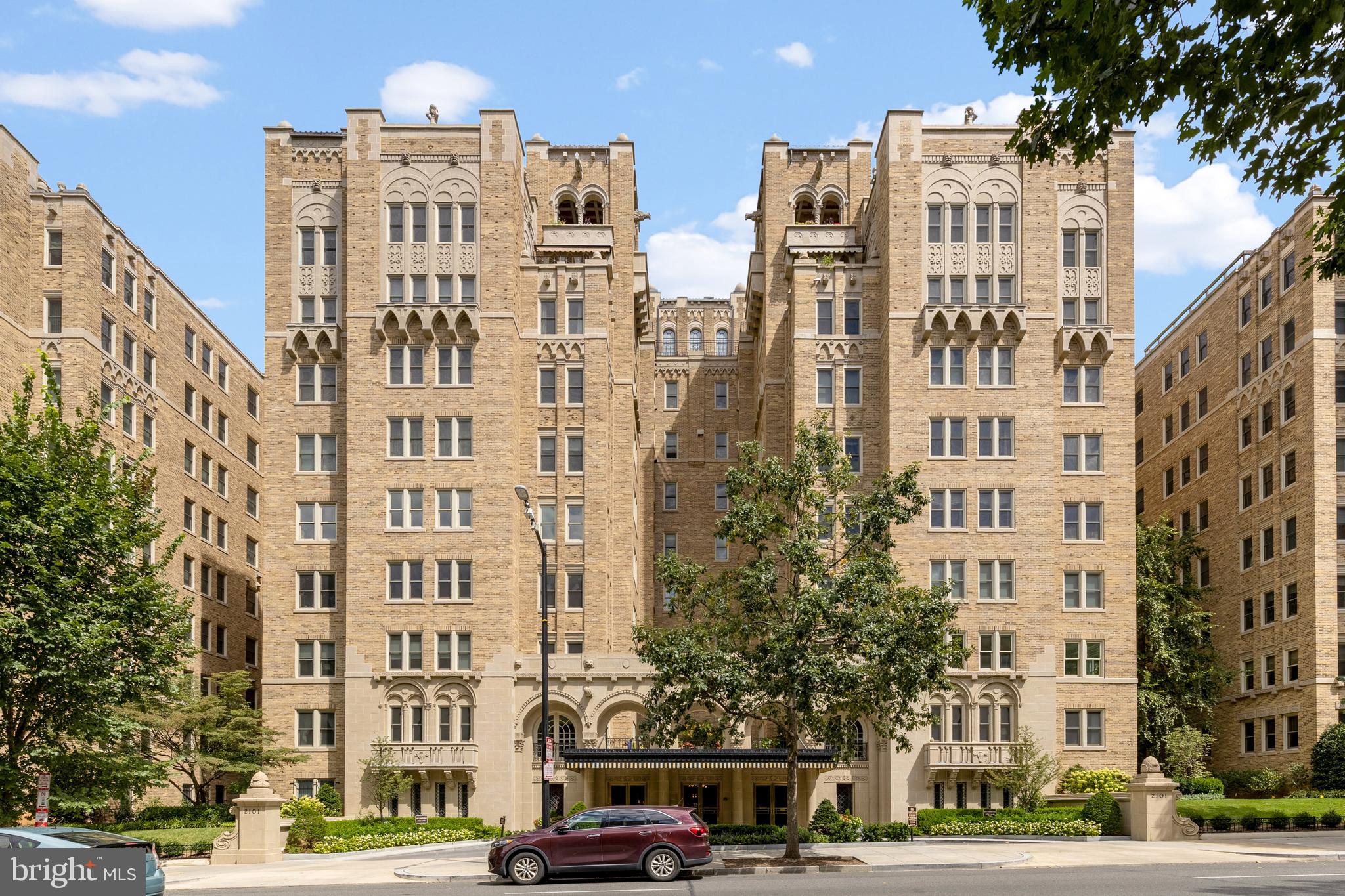 Real estate listing preview #2