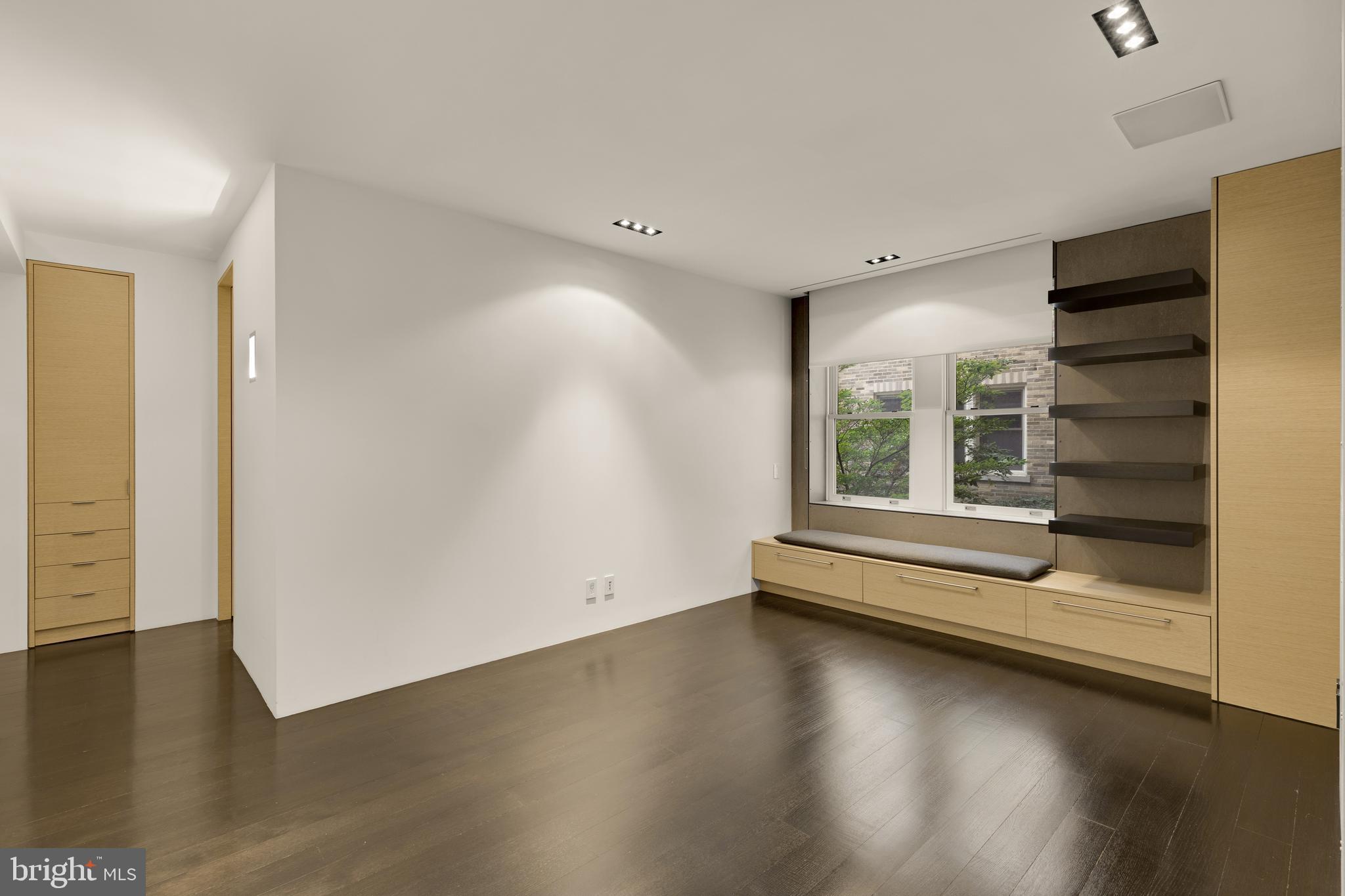 Real estate listing preview #25