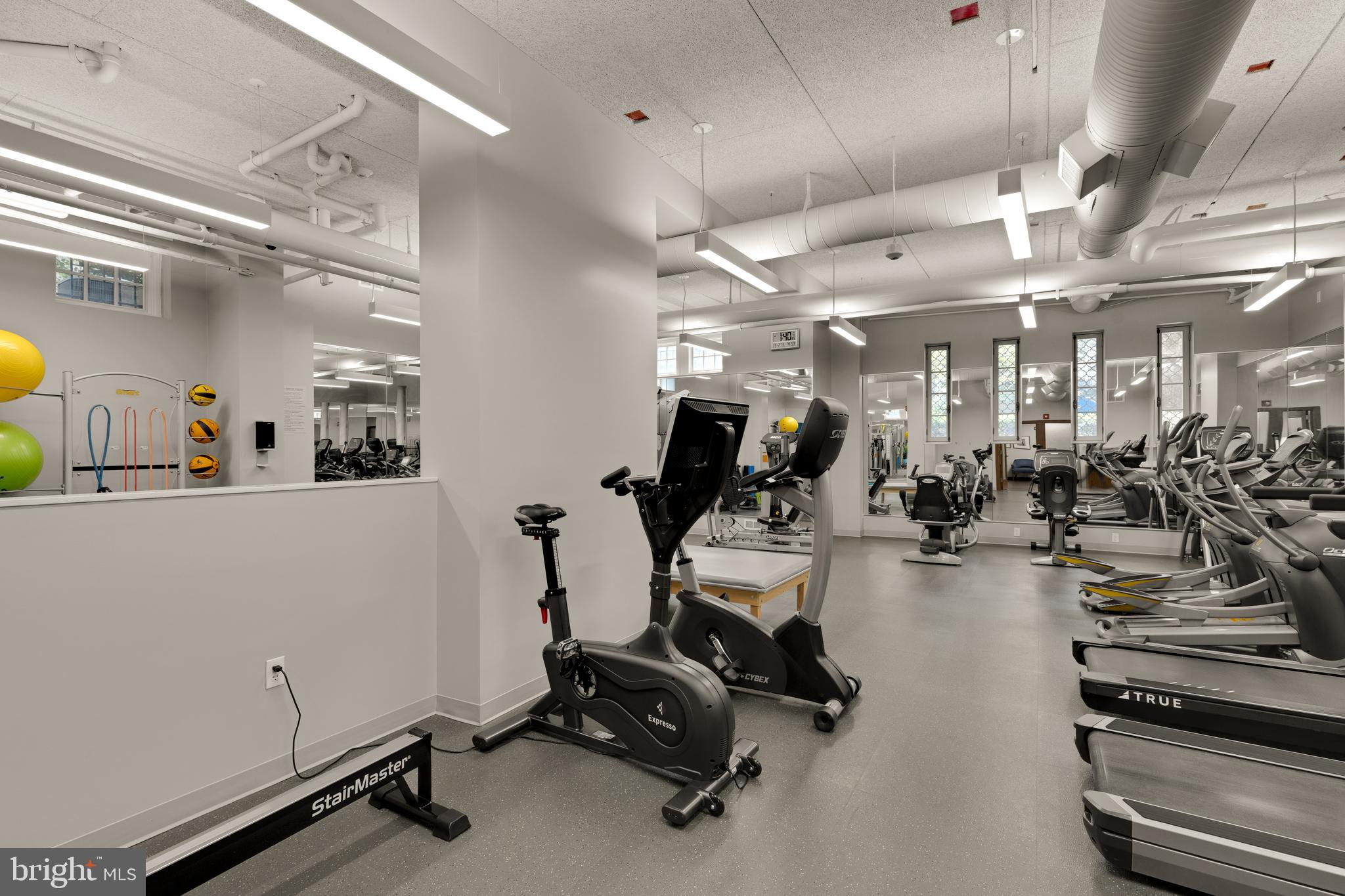 Real estate listing preview #44