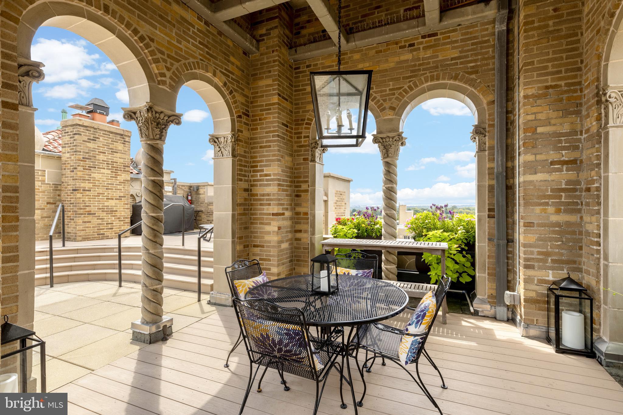 Real estate listing preview #53