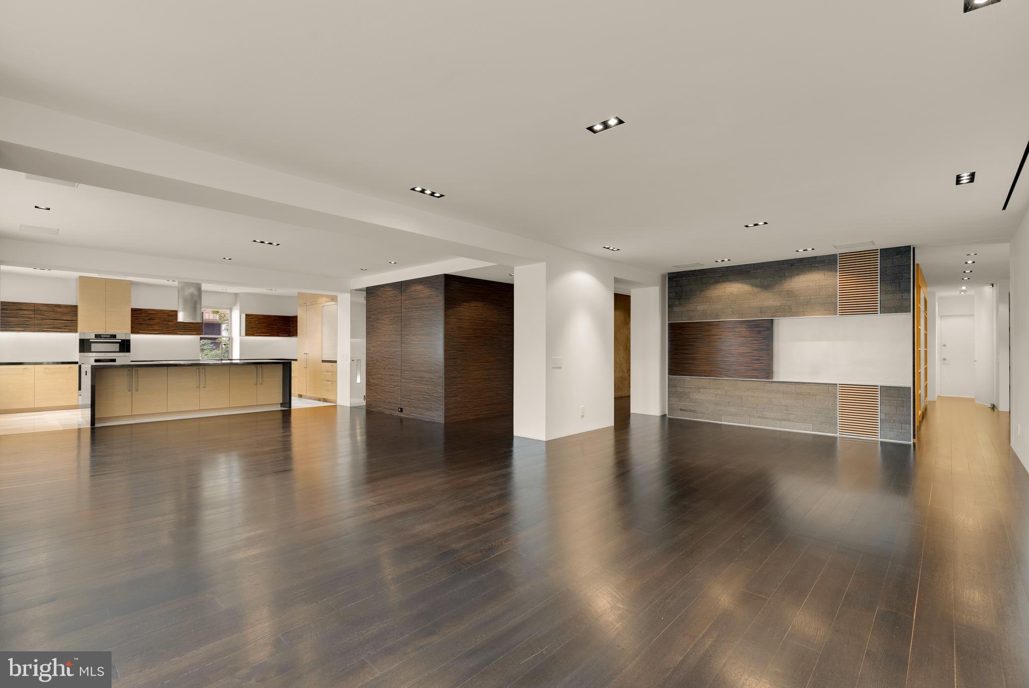 Real estate listing preview #10