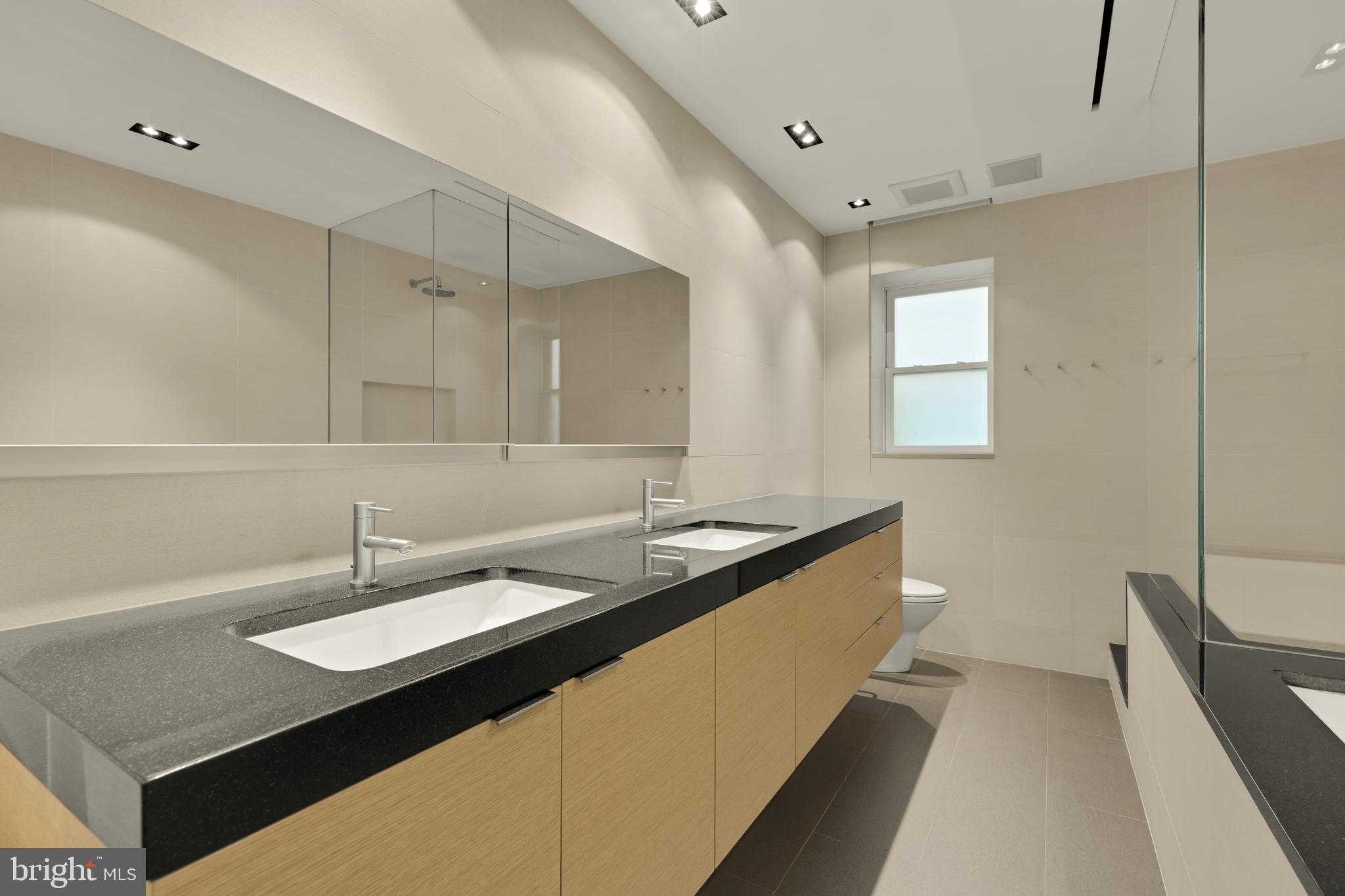 Real estate listing preview #29