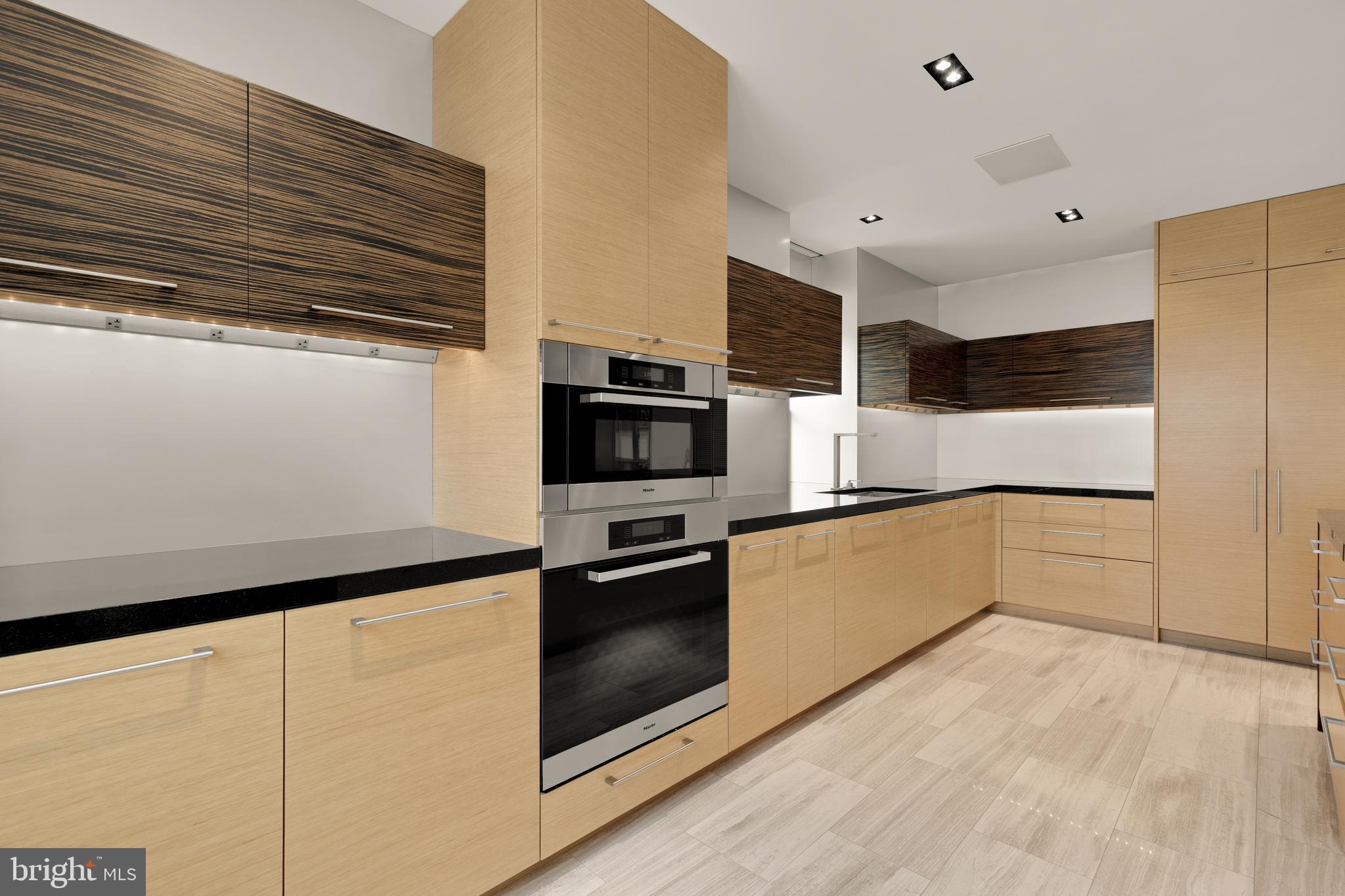 Real estate listing preview #18