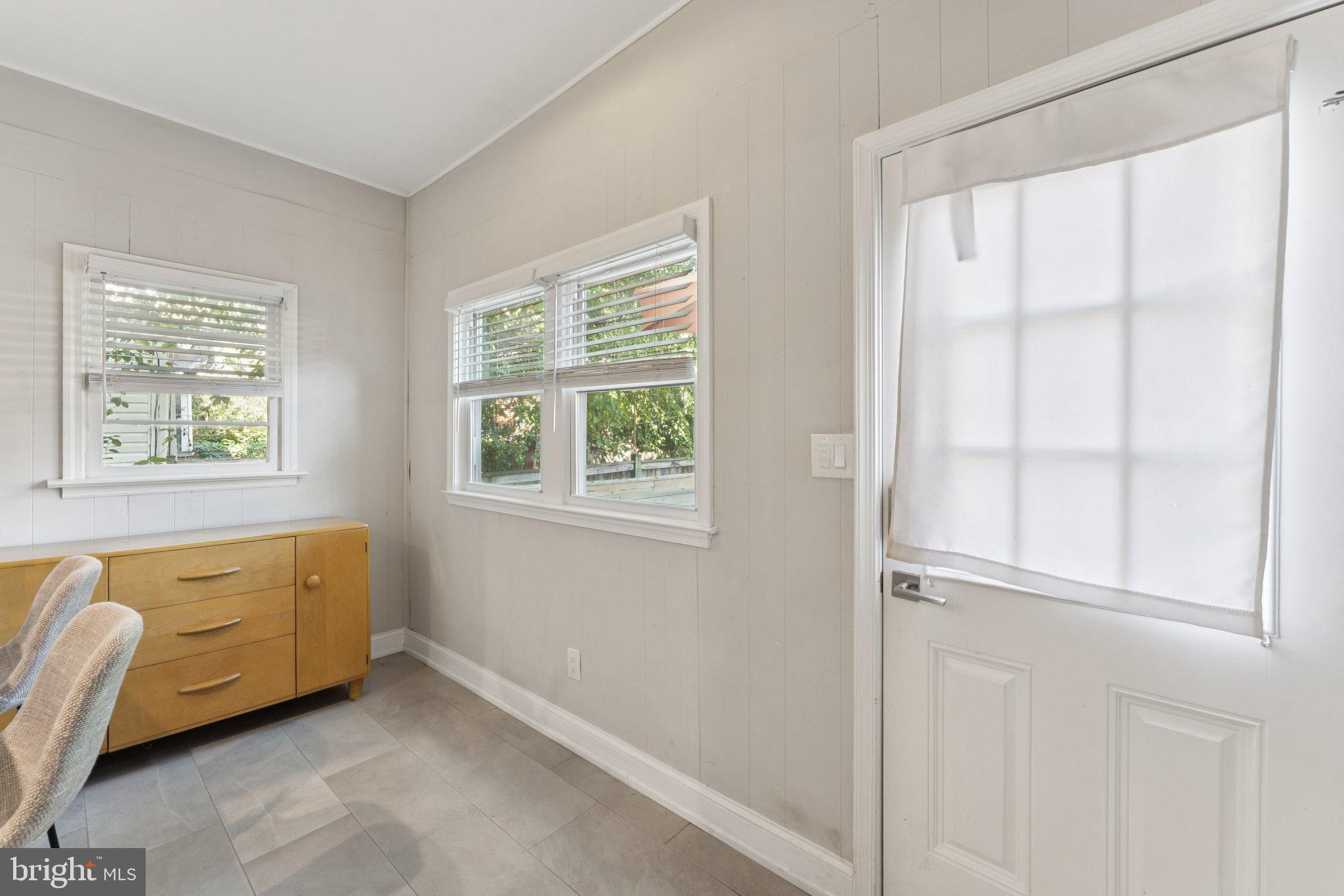 Real estate listing preview #12