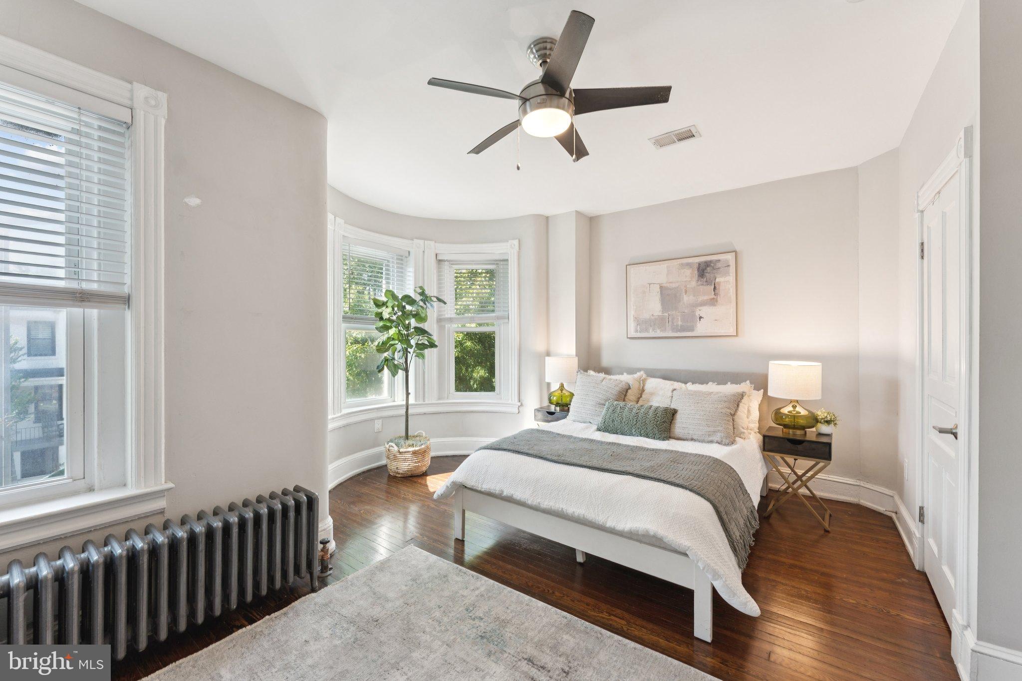 Real estate listing preview #16