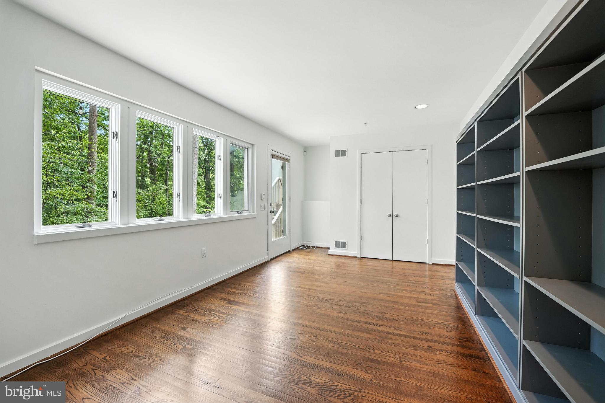 Real estate listing preview #65