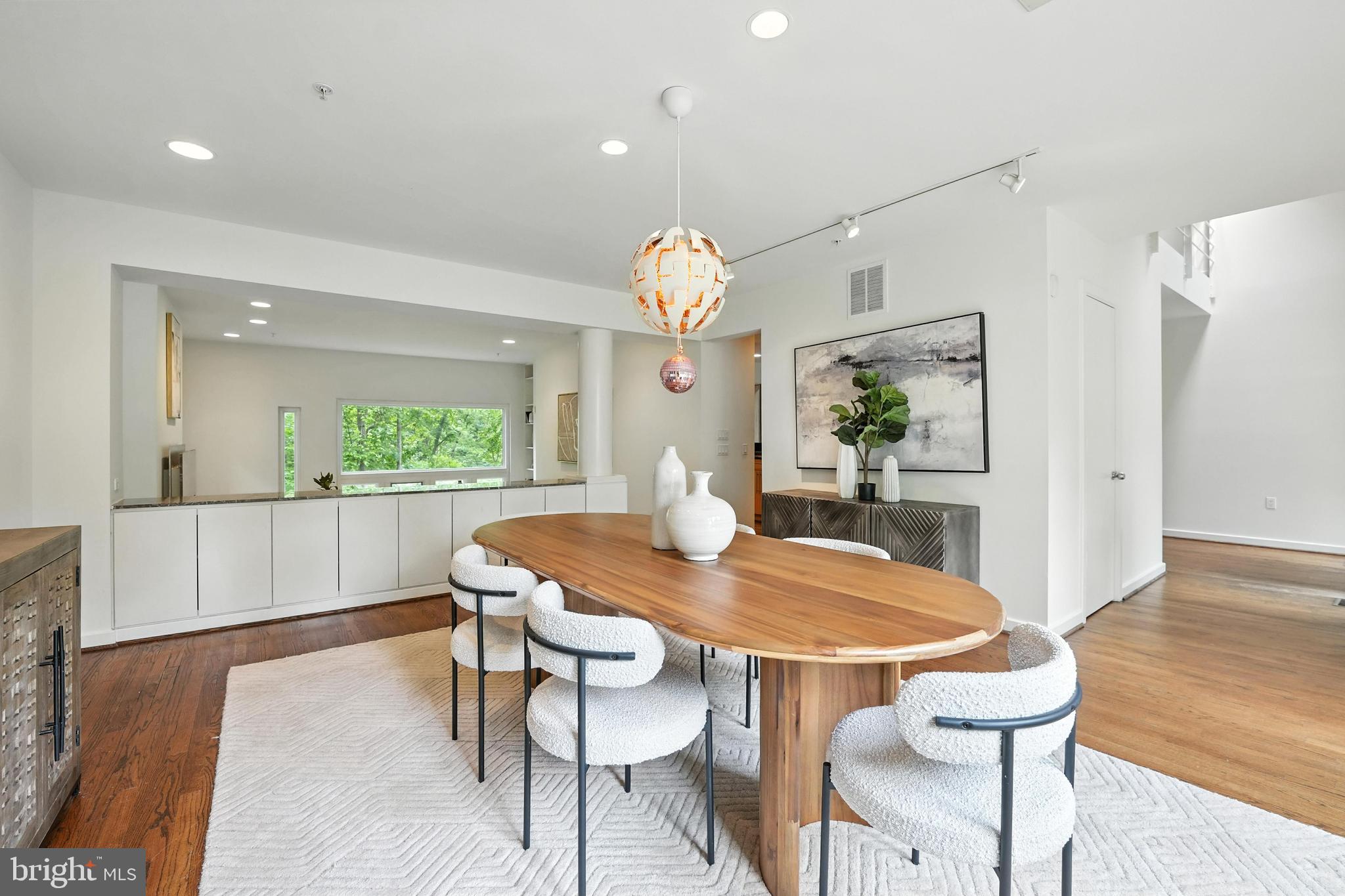 Real estate listing preview #7