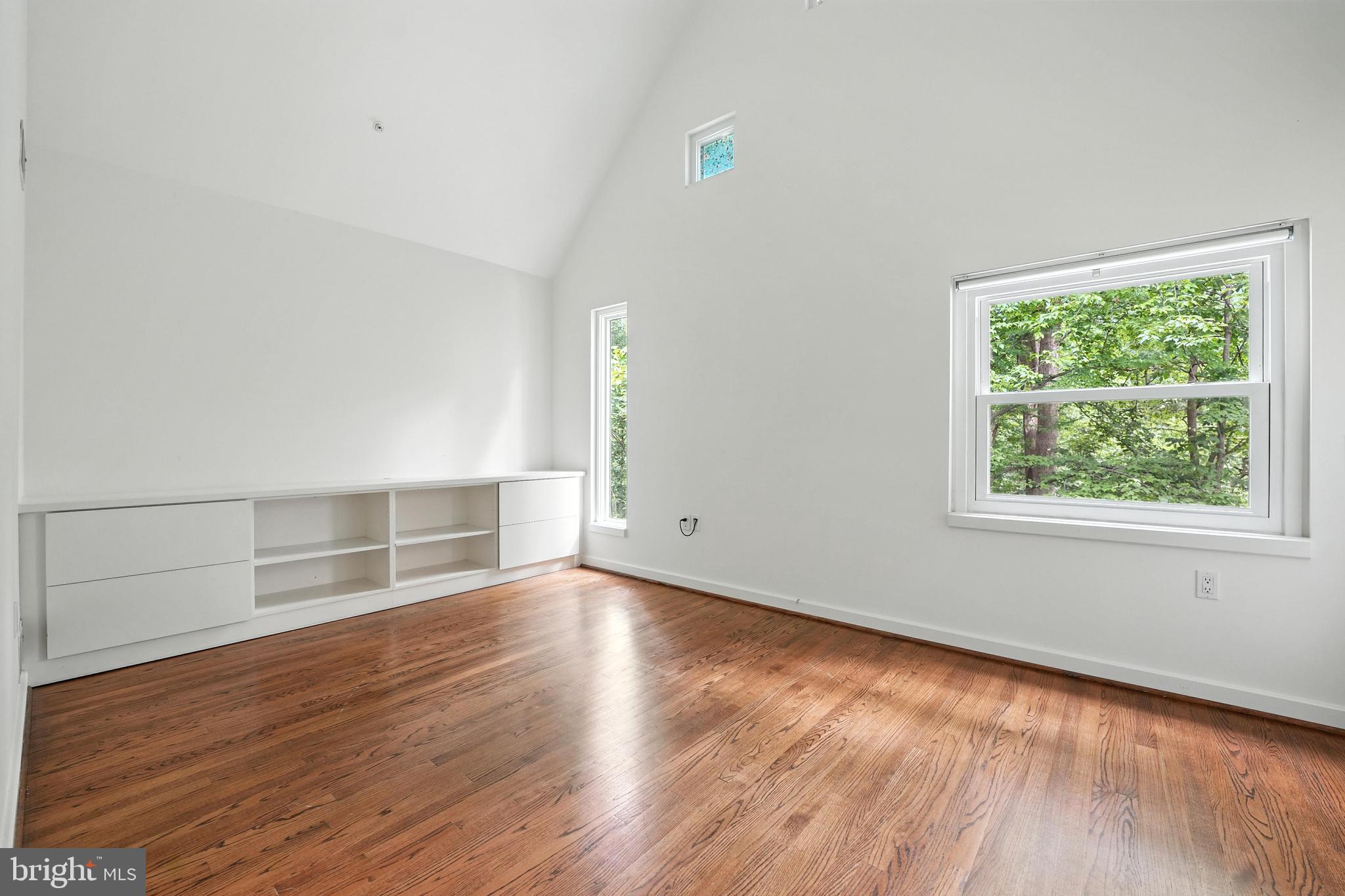 Real estate listing preview #44