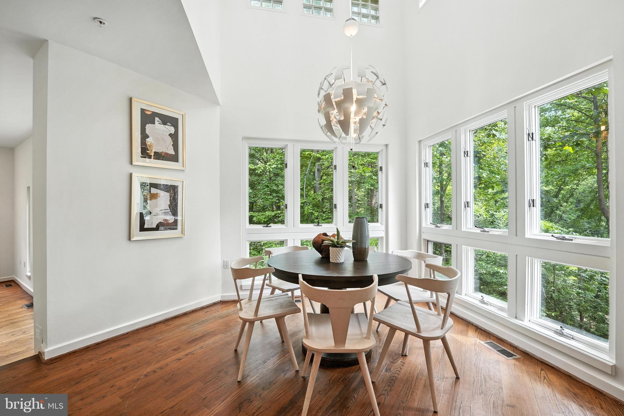 Real estate listing preview #16