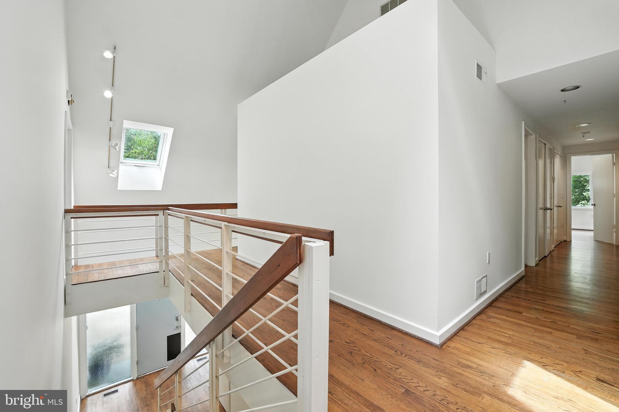 Real estate listing preview #25