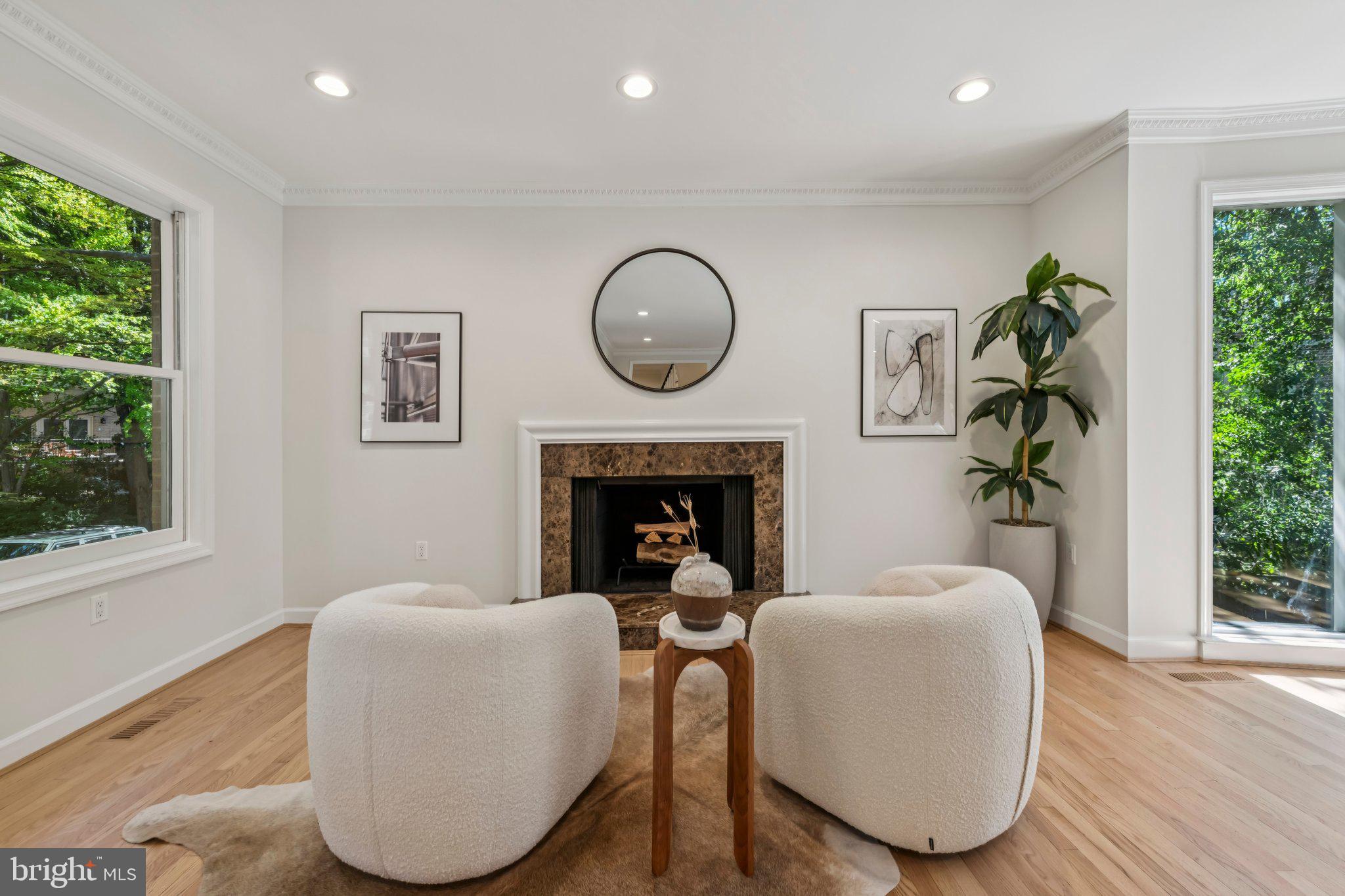 Real estate listing preview #8