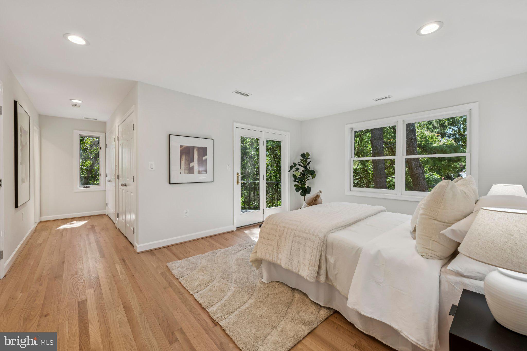 Real estate listing preview #24