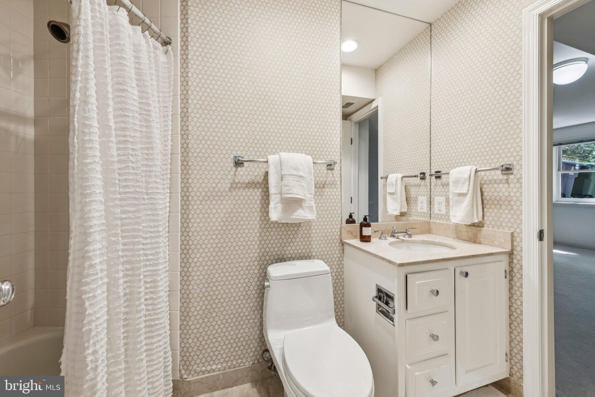 Real estate listing preview #30