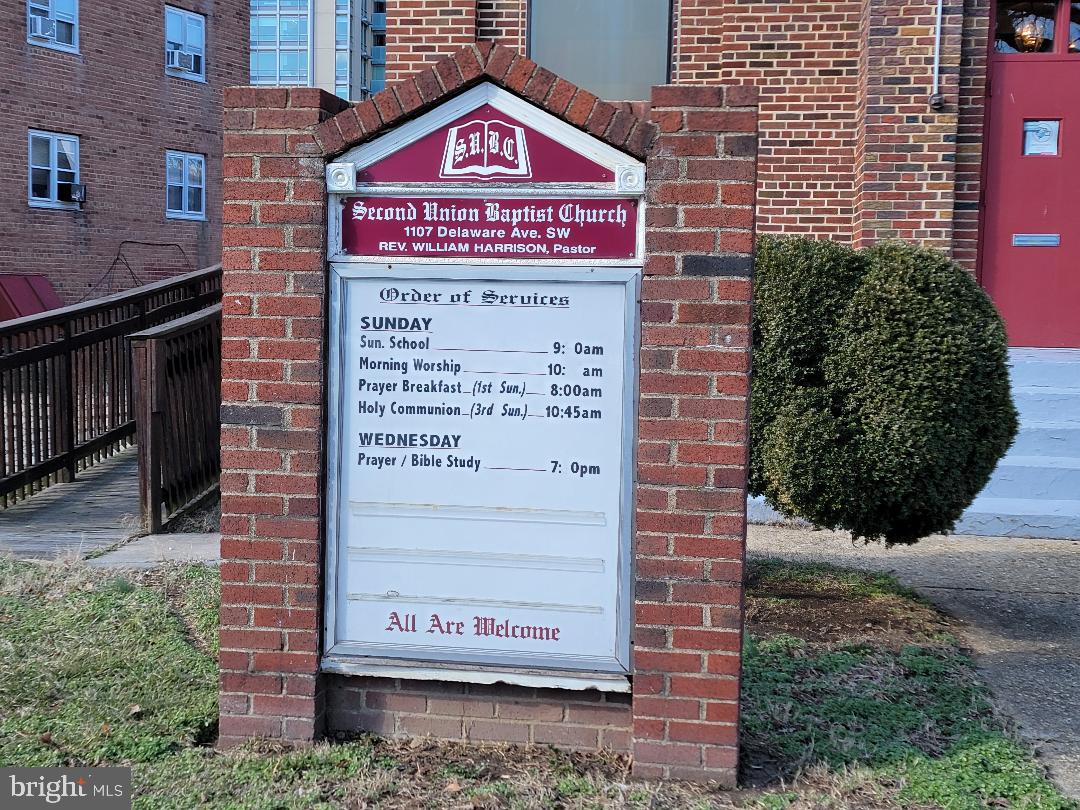 Real estate listing preview #2