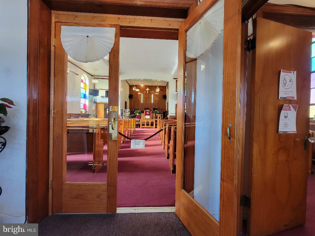 Real estate listing preview #10